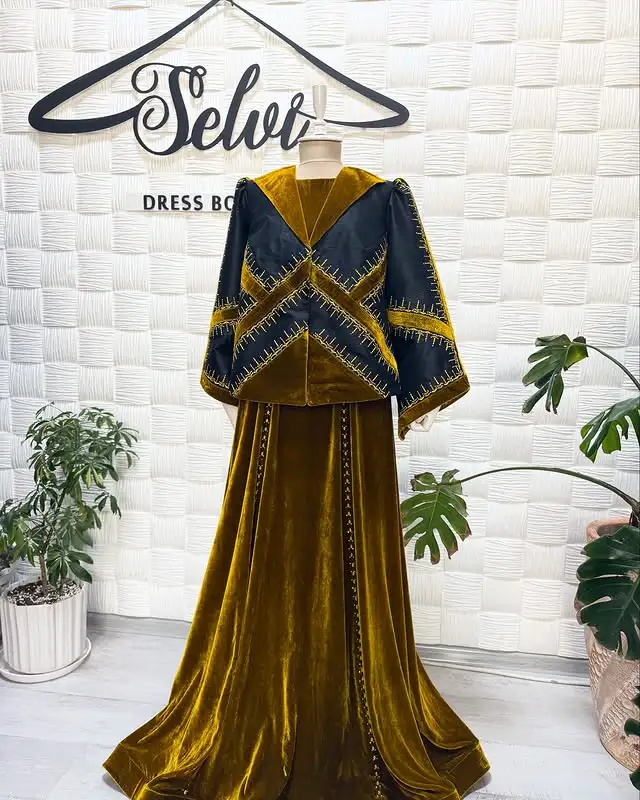 Türkmen fasonlar pombarh fasonlar Fasonlar 2025 fasonlar fason moda modalar Bezen bezen Türkmen fasonlar 2026 Türkmen fasonlar 2025 Türkmen fasonlar 2024 Türkmen fasonlar 2023 turkmenistan türkmenistan turkmen türkmen ashgabat  asgabat aşgabat balkan mary lebap dashoguz dasoguz daşoguz pombarh ponbarhat gulyupek gülýüpek stapel ştapel Gralan Çüýdeşen Abaýa Gadymy Krep Gurultaý 	Keteni Ýüpek Şifon Gipýur Lyon Welwet Atlas Kaşemir Streýç Suzana Ştapel Gülýüpek Pombarh Ýupka Gursakça Aksesuarlar Palto Penjek Okuw eşik Fata Sport eşik Uniforma Nakidka Öýme Şarf kompýuter ýaka ýaglyk Arenda köýnek 2nji el köýnek Taýyn köýnek Matalar Milli lybas milli lybaslar Toý köýnek Toý köýnekler toy koynek toy koynekler gundelik koynekler Gündelik	 
 köýnekler fata koynek Modern taze fason Eskiz koynektm turkmenkoynek türkmenkoynek fason moda moda fasonlar Iş eşik el iş	sada	ýakaly ýakasyz	keşdeli biserli	ýeňli giň nagyşly ýüregi açyk stoýka ýaka ýanly kombinasiýa 	zerli üsti aşak guşakly seçekli gysga ýeňli Panbarhat (Pombarh) Toý köýnek el iş, ýakasyz, ýeňli, giň 26-35, 35+ Goňur, Altyn yaz, guyz, gysh