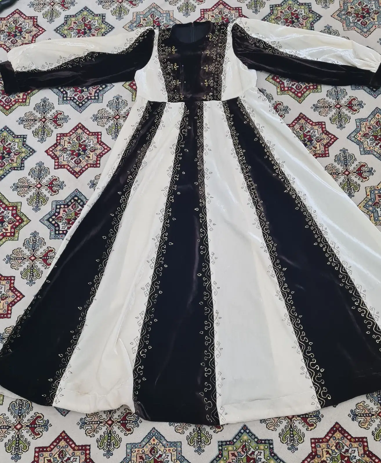 Türkmen fasonlar pombarh fasonlar Fasonlar 2025 fasonlar fason moda modalar Bezen bezen Türkmen fasonlar 2026 Türkmen fasonlar 2025 Türkmen fasonlar 2024 Türkmen fasonlar 2023 turkmenistan türkmenistan turkmen türkmen ashgabat  asgabat aşgabat balkan mary lebap dashoguz dasoguz daşoguz pombarh ponbarhat gulyupek gülýüpek stapel ştapel Gralan Çüýdeşen Abaýa Gadymy Krep Gurultaý 	Keteni Ýüpek Şifon Gipýur Lyon Welwet Atlas Kaşemir Streýç Suzana Ştapel Gülýüpek Pombarh Ýupka Gursakça Aksesuarlar Palto Penjek Okuw eşik Fata Sport eşik Uniforma Nakidka Öýme Şarf kompýuter ýaka ýaglyk Arenda köýnek 2nji el köýnek Taýyn köýnek Matalar Milli lybas milli lybaslar Toý köýnek Toý köýnekler toy koynek toy koynekler gundelik koynekler Gündelik	 
 köýnekler fata koynek Modern taze fason Eskiz koynektm turkmenkoynek türkmenkoynek fason moda moda fasonlar Iş eşik el iş	sada	ýakaly ýakasyz	keşdeli biserli	ýeňli giň nagyşly ýüregi açyk stoýka ýaka ýanly kombinasiýa 	zerli üsti aşak guşakly seçekli gysga ýeňli 