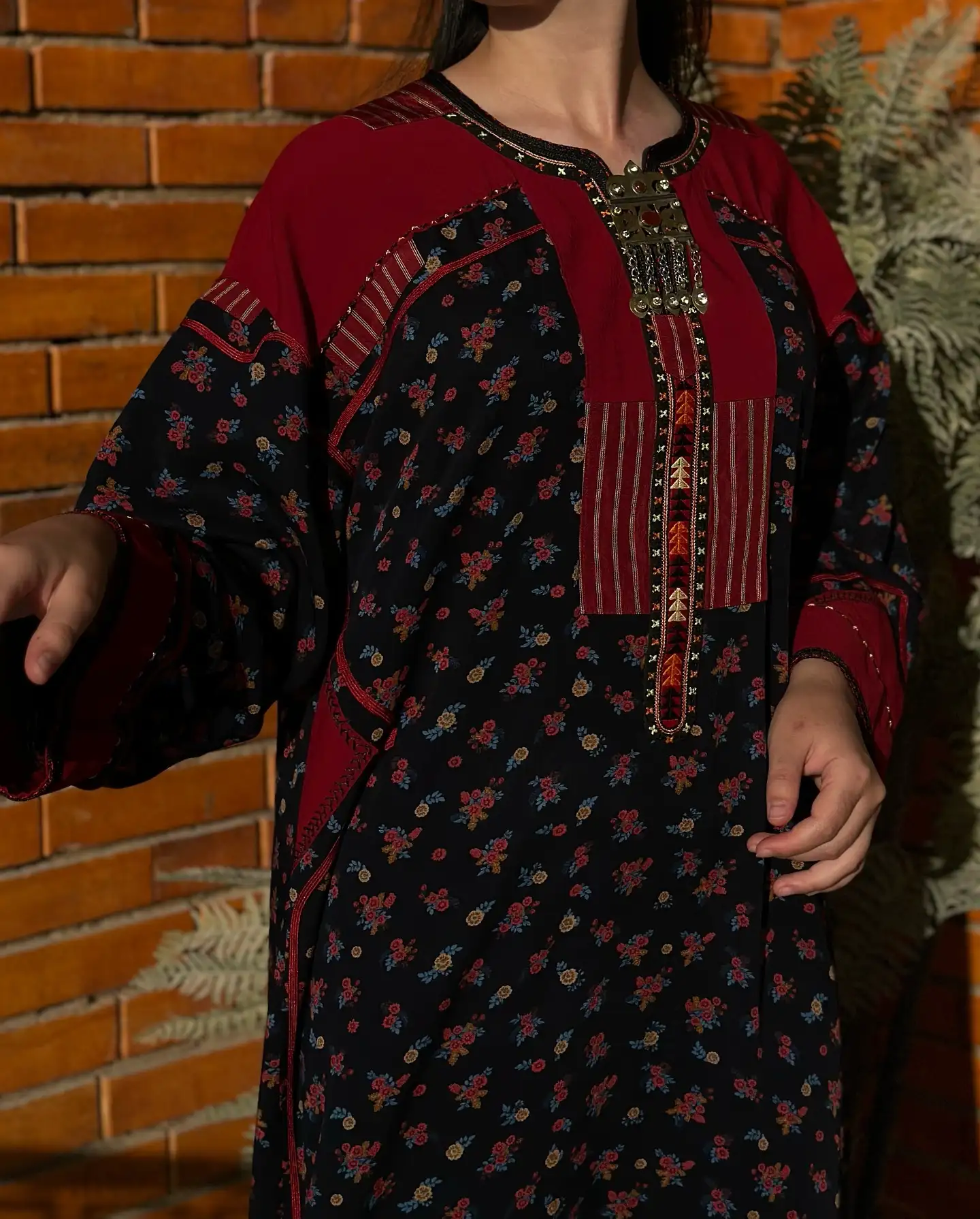 Türkmen fasonlar pombarh fasonlar Fasonlar 2025 fasonlar fason moda modalar Bezen bezen Türkmen fasonlar 2026 Türkmen fasonlar 2025 Türkmen fasonlar 2024 Türkmen fasonlar 2023 turkmenistan türkmenistan turkmen türkmen ashgabat  asgabat aşgabat balkan mary lebap dashoguz dasoguz daşoguz pombarh ponbarhat gulyupek gülýüpek stapel ştapel Gralan Çüýdeşen Abaýa Gadymy Krep Gurultaý 	Keteni Ýüpek Şifon Gipýur Lyon Welwet Atlas Kaşemir Streýç Suzana Ştapel Gülýüpek Pombarh Ýupka Gursakça Aksesuarlar Palto Penjek Okuw eşik Fata Sport eşik Uniforma Nakidka Öýme Şarf kompýuter ýaka ýaglyk Arenda köýnek 2nji el köýnek Taýyn köýnek Matalar Milli lybas milli lybaslar Toý köýnek Toý köýnekler toy koynek toy koynekler gundelik koynekler Gündelik	 
 köýnekler fata koynek Modern taze fason Eskiz koynektm turkmenkoynek türkmenkoynek fason moda moda fasonlar Iş eşik el iş	sada	ýakaly ýakasyz	keşdeli biserli	ýeňli giň nagyşly ýüregi açyk stoýka ýaka ýanly kombinasiýa 	zerli üsti aşak guşakly seçekli gysga ýeňli Ştapel Gündelik el iş, ýakaly  Goýy-gyzyl