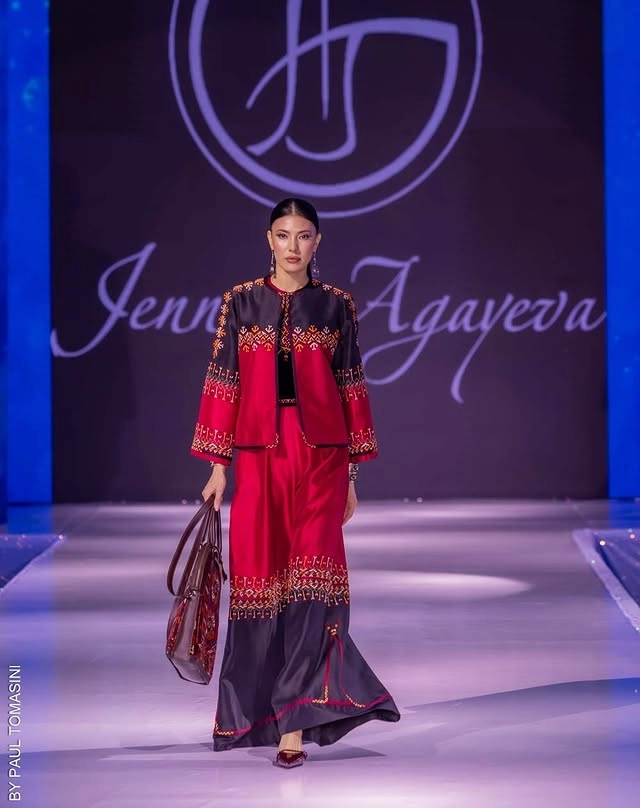 Türkmen fasonlar pombarh fasonlar Fasonlar 2025 fasonlar fason moda modalar Bezen bezen Türkmen fasonlar 2026 Türkmen fasonlar 2025 Türkmen fasonlar 2024 Türkmen fasonlar 2023 turkmenistan türkmenistan turkmen türkmen ashgabat  asgabat aşgabat balkan mary lebap dashoguz dasoguz daşoguz pombarh ponbarhat gulyupek gülýüpek stapel ştapel Gralan Çüýdeşen Abaýa Gadymy Krep Gurultaý 	Keteni Ýüpek Şifon Gipýur Lyon Welwet Atlas Kaşemir Streýç Suzana Ştapel Gülýüpek Pombarh Ýupka Gursakça Aksesuarlar Palto Penjek Okuw eşik Fata Sport eşik Uniforma Nakidka Öýme Şarf kompýuter ýaka ýaglyk Arenda köýnek 2nji el köýnek Taýyn köýnek Matalar Milli lybas milli lybaslar Toý köýnek Toý köýnekler toy koynek toy koynekler gundelik koynekler Gündelik	 
 köýnekler fata koynek Modern taze fason Eskiz koynektm turkmenkoynek türkmenkoynek fason moda moda fasonlar Iş eşik el iş	sada	ýakaly ýakasyz	keşdeli biserli	ýeňli giň nagyşly ýüregi açyk stoýka ýaka ýanly kombinasiýa 	zerli üsti aşak guşakly seçekli gysga ýeňli Ýüpek, Şantu Modern el iş, keşdeli, ýakaly, ýeňli, giň, nagyşly 17-25, 26-35 Gyzyl, #4B2C75 yaz, tomus, guyz