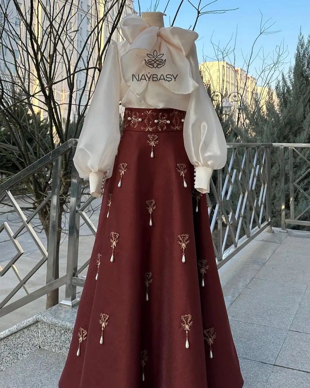 Türkmen fasonlar pombarh fasonlar Fasonlar 2025 fasonlar fason moda modalar Bezen bezen Türkmen fasonlar 2026 Türkmen fasonlar 2025 Türkmen fasonlar 2024 Türkmen fasonlar 2023 turkmenistan türkmenistan turkmen türkmen ashgabat  asgabat aşgabat balkan mary lebap dashoguz dasoguz daşoguz pombarh ponbarhat gulyupek gülýüpek stapel ştapel Gralan Çüýdeşen Abaýa Gadymy Krep Gurultaý 	Keteni Ýüpek Şifon Gipýur Lyon Welwet Atlas Kaşemir Streýç Suzana Ştapel Gülýüpek Pombarh Ýupka Gursakça Aksesuarlar Palto Penjek Okuw eşik Fata Sport eşik Uniforma Nakidka Öýme Şarf kompýuter ýaka ýaglyk Arenda köýnek 2nji el köýnek Taýyn köýnek Matalar Milli lybas milli lybaslar Toý köýnek Toý köýnekler toy koynek toy koynekler gundelik koynekler Gündelik	 
 köýnekler fata koynek Modern taze fason Eskiz koynektm turkmenkoynek türkmenkoynek fason moda moda fasonlar Iş eşik el iş	sada	ýakaly ýakasyz	keşdeli biserli	ýeňli giň nagyşly ýüregi açyk stoýka ýaka ýanly kombinasiýa 	zerli üsti aşak guşakly seçekli gysga ýeňli Şifon Toý köýnek el iş