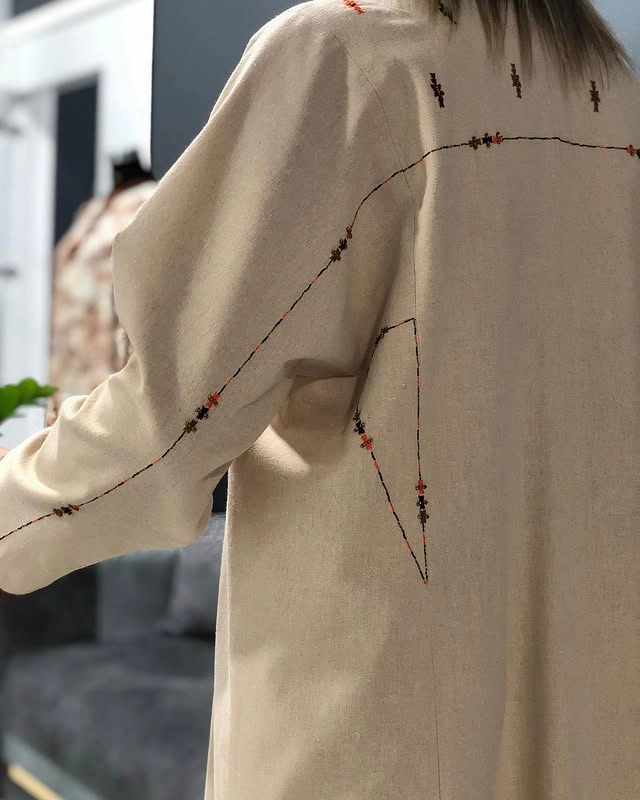 Türkmen fasonlar pombarh fasonlar Fasonlar 2025 fasonlar fason moda modalar Bezen bezen Türkmen fasonlar 2026 Türkmen fasonlar 2025 Türkmen fasonlar 2024 Türkmen fasonlar 2023 turkmenistan türkmenistan turkmen türkmen ashgabat  asgabat aşgabat balkan mary lebap dashoguz dasoguz daşoguz pombarh ponbarhat gulyupek gülýüpek stapel ştapel Gralan Çüýdeşen Abaýa Gadymy Krep Gurultaý 	Keteni Ýüpek Şifon Gipýur Lyon Welwet Atlas Kaşemir Streýç Suzana Ştapel Gülýüpek Pombarh Ýupka Gursakça Aksesuarlar Palto Penjek Okuw eşik Fata Sport eşik Uniforma Nakidka Öýme Şarf kompýuter ýaka ýaglyk Arenda köýnek 2nji el köýnek Taýyn köýnek Matalar Milli lybas milli lybaslar Toý köýnek Toý köýnekler toy koynek toy koynekler gundelik koynekler Gündelik	 
 köýnekler fata koynek Modern taze fason Eskiz koynektm turkmenkoynek türkmenkoynek fason moda moda fasonlar Iş eşik el iş	sada	ýakaly ýakasyz	keşdeli biserli	ýeňli giň nagyşly ýüregi açyk stoýka ýaka ýanly kombinasiýa 	zerli üsti aşak guşakly seçekli gysga ýeňli Lyon, Keteni, Gadymy, Şantu Milli lybas, Iş eşik el iş, ýakaly, ýeňli, giň, nagyşly 17-25, 26-35 Bežewyý yaz