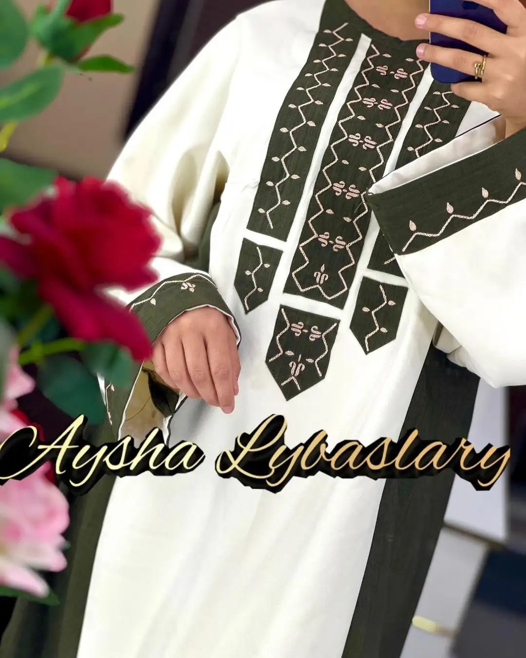 Türkmen fasonlar pombarh fasonlar Fasonlar 2025 fasonlar fason moda modalar Bezen bezen Türkmen fasonlar 2026 Türkmen fasonlar 2025 Türkmen fasonlar 2024 Türkmen fasonlar 2023 turkmenistan türkmenistan turkmen türkmen ashgabat  asgabat aşgabat balkan mary lebap dashoguz dasoguz daşoguz pombarh ponbarhat gulyupek gülýüpek stapel ştapel Gralan Çüýdeşen Abaýa Gadymy Krep Gurultaý 	Keteni Ýüpek Şifon Gipýur Lyon Welwet Atlas Kaşemir Streýç Suzana Ştapel Gülýüpek Pombarh Ýupka Gursakça Aksesuarlar Palto Penjek Okuw eşik Fata Sport eşik Uniforma Nakidka Öýme Şarf kompýuter ýaka ýaglyk Arenda köýnek 2nji el köýnek Taýyn köýnek Matalar Milli lybas milli lybaslar Toý köýnek Toý köýnekler toy koynek toy koynekler gundelik koynekler Gündelik	 
 köýnekler fata koynek Modern taze fason Eskiz koynektm turkmenkoynek türkmenkoynek fason moda moda fasonlar Iş eşik el iş	sada	ýakaly ýakasyz	keşdeli biserli	ýeňli giň nagyşly ýüregi açyk stoýka ýaka ýanly kombinasiýa 	zerli üsti aşak guşakly seçekli gysga ýeňli Lyon Gündelik sada  Haki, Ak  Taýyn köýnek