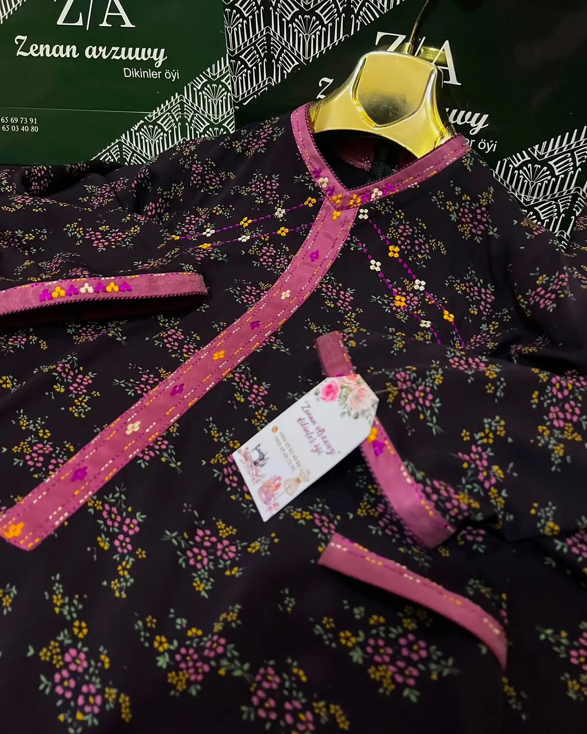 Türkmen fasonlar pombarh fasonlar Fasonlar 2025 fasonlar fason moda modalar Bezen bezen Türkmen fasonlar 2026 Türkmen fasonlar 2025 Türkmen fasonlar 2024 Türkmen fasonlar 2023 turkmenistan türkmenistan turkmen türkmen ashgabat  asgabat aşgabat balkan mary lebap dashoguz dasoguz daşoguz pombarh ponbarhat gulyupek gülýüpek stapel ştapel Gralan Çüýdeşen Abaýa Gadymy Krep Gurultaý 	Keteni Ýüpek Şifon Gipýur Lyon Welwet Atlas Kaşemir Streýç Suzana Ştapel Gülýüpek Pombarh Ýupka Gursakça Aksesuarlar Palto Penjek Okuw eşik Fata Sport eşik Uniforma Nakidka Öýme Şarf kompýuter ýaka ýaglyk Arenda köýnek 2nji el köýnek Taýyn köýnek Matalar Milli lybas milli lybaslar Toý köýnek Toý köýnekler toy koynek toy koynekler gundelik koynekler Gündelik	 
 köýnekler fata koynek Modern taze fason Eskiz koynektm turkmenkoynek türkmenkoynek fason moda moda fasonlar Iş eşik el iş	sada	ýakaly ýakasyz	keşdeli biserli	ýeňli giň nagyşly ýüregi açyk stoýka ýaka ýanly kombinasiýa 	zerli üsti aşak guşakly seçekli gysga ýeňli Ştapel Gündelik, Iş eşik el iş, keşdeli, ýakaly, ýeňli, giň 17-25, 26-35, 35+ Gülgüne, Benewşe, Gyzyl, Goýy-gök tomus