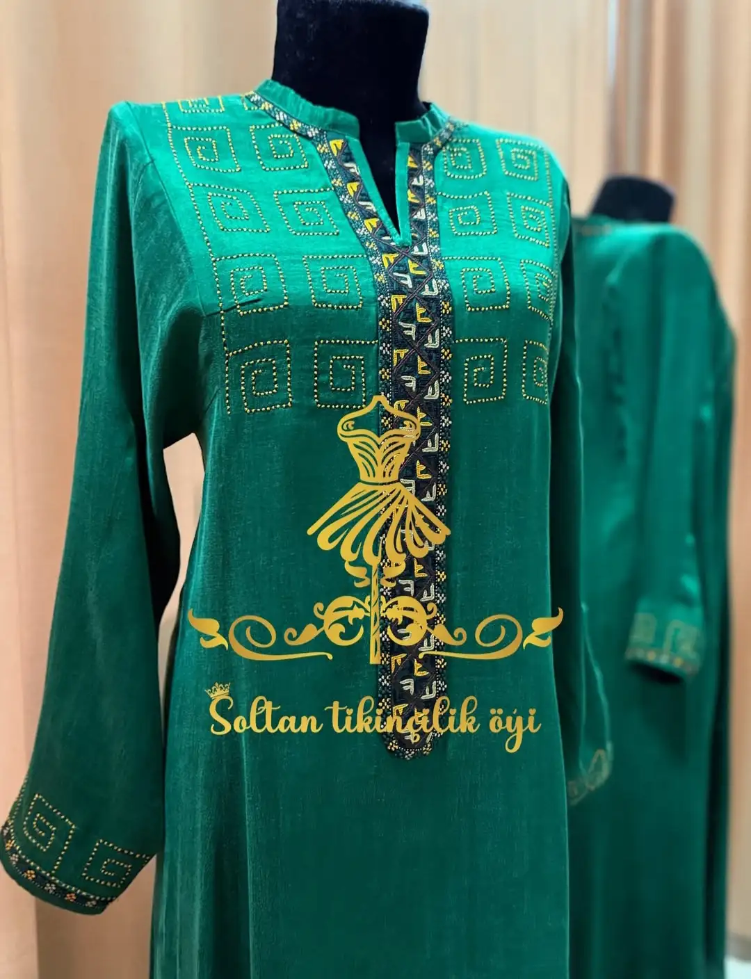 Türkmen fasonlar pombarh fasonlar Fasonlar 2025 fasonlar fason moda modalar Bezen bezen Türkmen fasonlar 2026 Türkmen fasonlar 2025 Türkmen fasonlar 2024 Türkmen fasonlar 2023 turkmenistan türkmenistan turkmen türkmen ashgabat  asgabat aşgabat balkan mary lebap dashoguz dasoguz daşoguz pombarh ponbarhat gulyupek gülýüpek stapel ştapel Gralan Çüýdeşen Abaýa Gadymy Krep Gurultaý 	Keteni Ýüpek Şifon Gipýur Lyon Welwet Atlas Kaşemir Streýç Suzana Ştapel Gülýüpek Pombarh Ýupka Gursakça Aksesuarlar Palto Penjek Okuw eşik Fata Sport eşik Uniforma Nakidka Öýme Şarf kompýuter ýaka ýaglyk Arenda köýnek 2nji el köýnek Taýyn köýnek Matalar Milli lybas milli lybaslar Toý köýnek Toý köýnekler toy koynek toy koynekler gundelik koynekler Gündelik	 
 köýnekler fata koynek Modern taze fason Eskiz koynektm turkmenkoynek türkmenkoynek fason moda moda fasonlar Iş eşik el iş	sada	ýakaly ýakasyz	keşdeli biserli	ýeňli giň nagyşly ýüregi açyk stoýka ýaka ýanly kombinasiýa 	zerli üsti aşak guşakly seçekli gysga ýeňli 