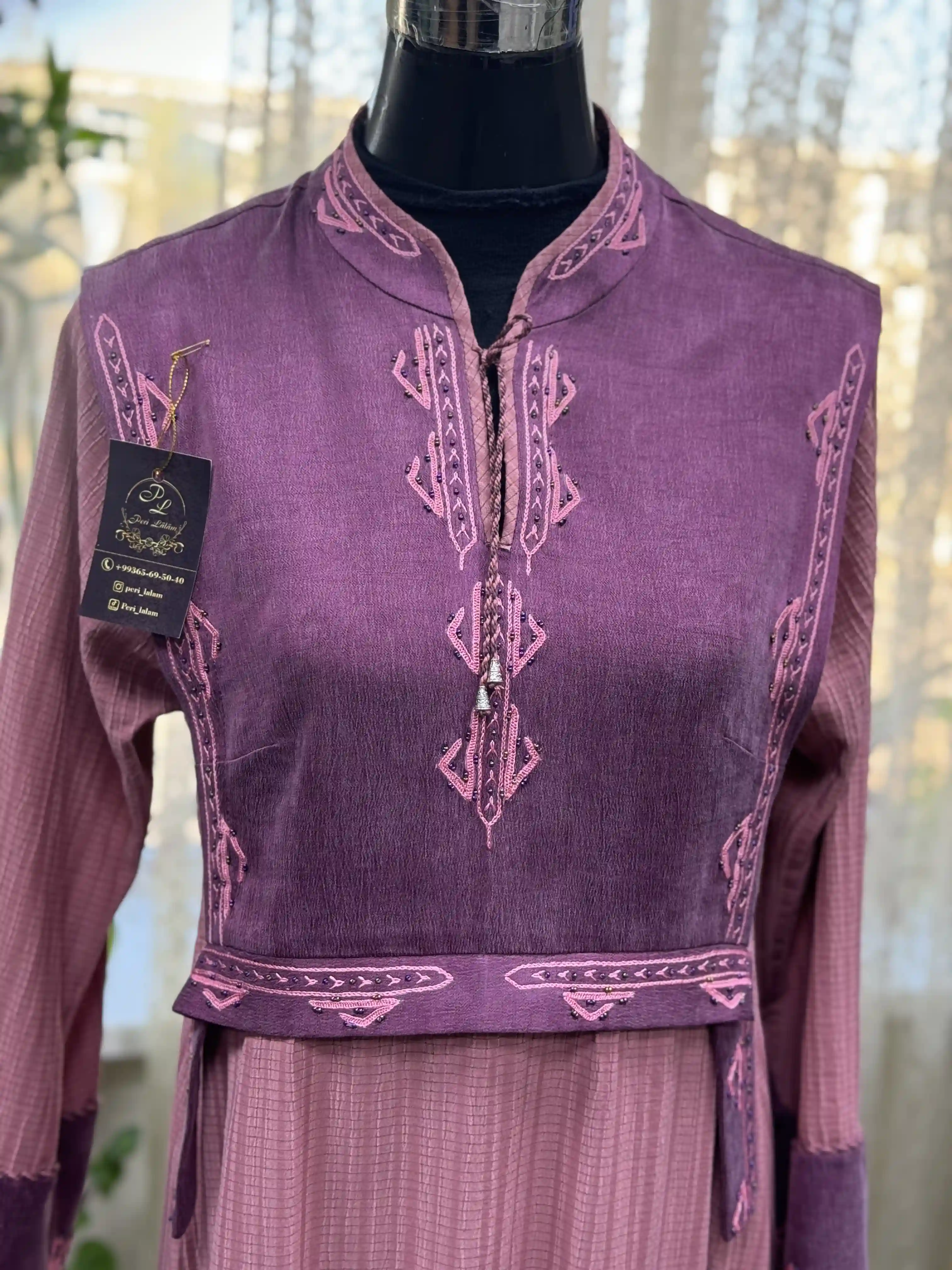 Türkmen fasonlar pombarh fasonlar Fasonlar 2025 fasonlar fason moda modalar Bezen bezen Türkmen fasonlar 2026 Türkmen fasonlar 2025 Türkmen fasonlar 2024 Türkmen fasonlar 2023 turkmenistan türkmenistan turkmen türkmen ashgabat  asgabat aşgabat balkan mary lebap dashoguz dasoguz daşoguz pombarh ponbarhat gulyupek gülýüpek stapel ştapel Gralan Çüýdeşen Abaýa Gadymy Krep Gurultaý 	Keteni Ýüpek Şifon Gipýur Lyon Welwet Atlas Kaşemir Streýç Suzana Ştapel Gülýüpek Pombarh Ýupka Gursakça Aksesuarlar Palto Penjek Okuw eşik Fata Sport eşik Uniforma Nakidka Öýme Şarf kompýuter ýaka ýaglyk Arenda köýnek 2nji el köýnek Taýyn köýnek Matalar Milli lybas milli lybaslar Toý köýnek Toý köýnekler toy koynek toy koynekler gundelik koynekler Gündelik	 
 köýnekler fata koynek Modern taze fason Eskiz koynektm turkmenkoynek türkmenkoynek fason moda moda fasonlar Iş eşik el iş	sada	ýakaly ýakasyz	keşdeli biserli	ýeňli giň nagyşly ýüregi açyk stoýka ýaka ýanly kombinasiýa 	zerli üsti aşak guşakly seçekli gysga ýeňli Lyon Toý köýnek, Gündelik el iş, sada, ýakaly, ýeňli, giň 17-25, 26-35 Gök, Wizon, Gülgüne, Benewşe, Mämişi