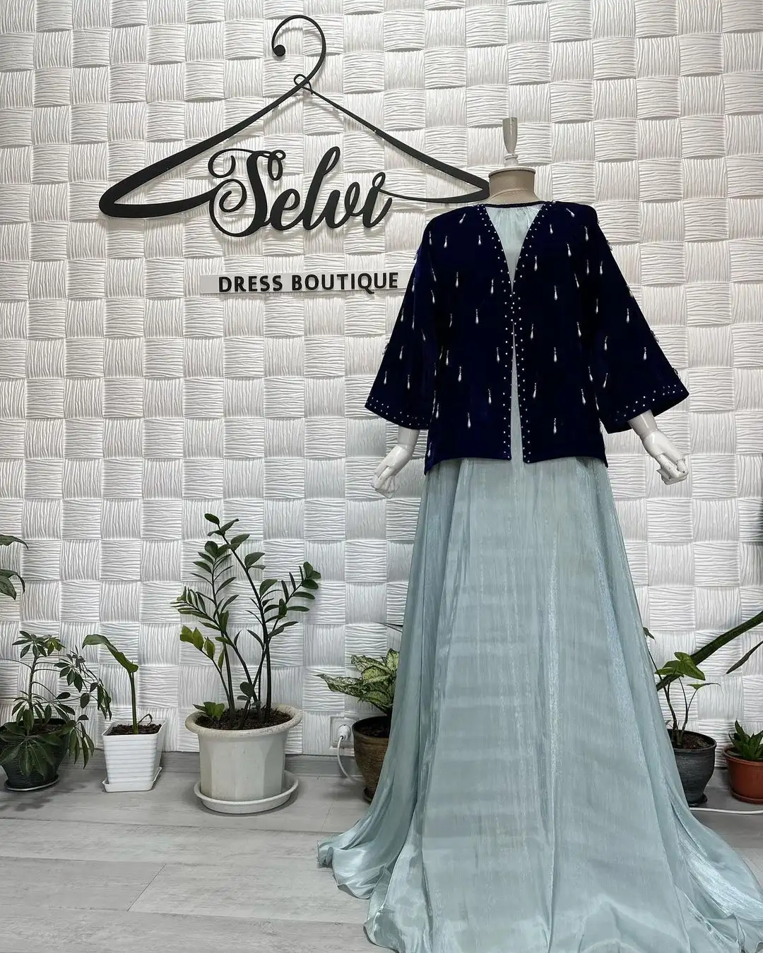 Türkmen fasonlar pombarh fasonlar Fasonlar 2025 fasonlar fason moda modalar Bezen bezen Türkmen fasonlar 2026 Türkmen fasonlar 2025 Türkmen fasonlar 2024 Türkmen fasonlar 2023 turkmenistan türkmenistan turkmen türkmen ashgabat  asgabat aşgabat balkan mary lebap dashoguz dasoguz daşoguz pombarh ponbarhat gulyupek gülýüpek stapel ştapel Gralan Çüýdeşen Abaýa Gadymy Krep Gurultaý 	Keteni Ýüpek Şifon Gipýur Lyon Welwet Atlas Kaşemir Streýç Suzana Ştapel Gülýüpek Pombarh Ýupka Gursakça Aksesuarlar Palto Penjek Okuw eşik Fata Sport eşik Uniforma Nakidka Öýme Şarf kompýuter ýaka ýaglyk Arenda köýnek 2nji el köýnek Taýyn köýnek Matalar Milli lybas milli lybaslar Toý köýnek Toý köýnekler toy koynek toy koynekler gundelik koynekler Gündelik	 
 köýnekler fata koynek Modern taze fason Eskiz koynektm turkmenkoynek türkmenkoynek fason moda moda fasonlar Iş eşik el iş	sada	ýakaly ýakasyz	keşdeli biserli	ýeňli giň nagyşly ýüregi açyk stoýka ýaka ýanly kombinasiýa 	zerli üsti aşak guşakly seçekli gysga ýeňli Gündelik el iş, sada  Gök, Goýy-gök