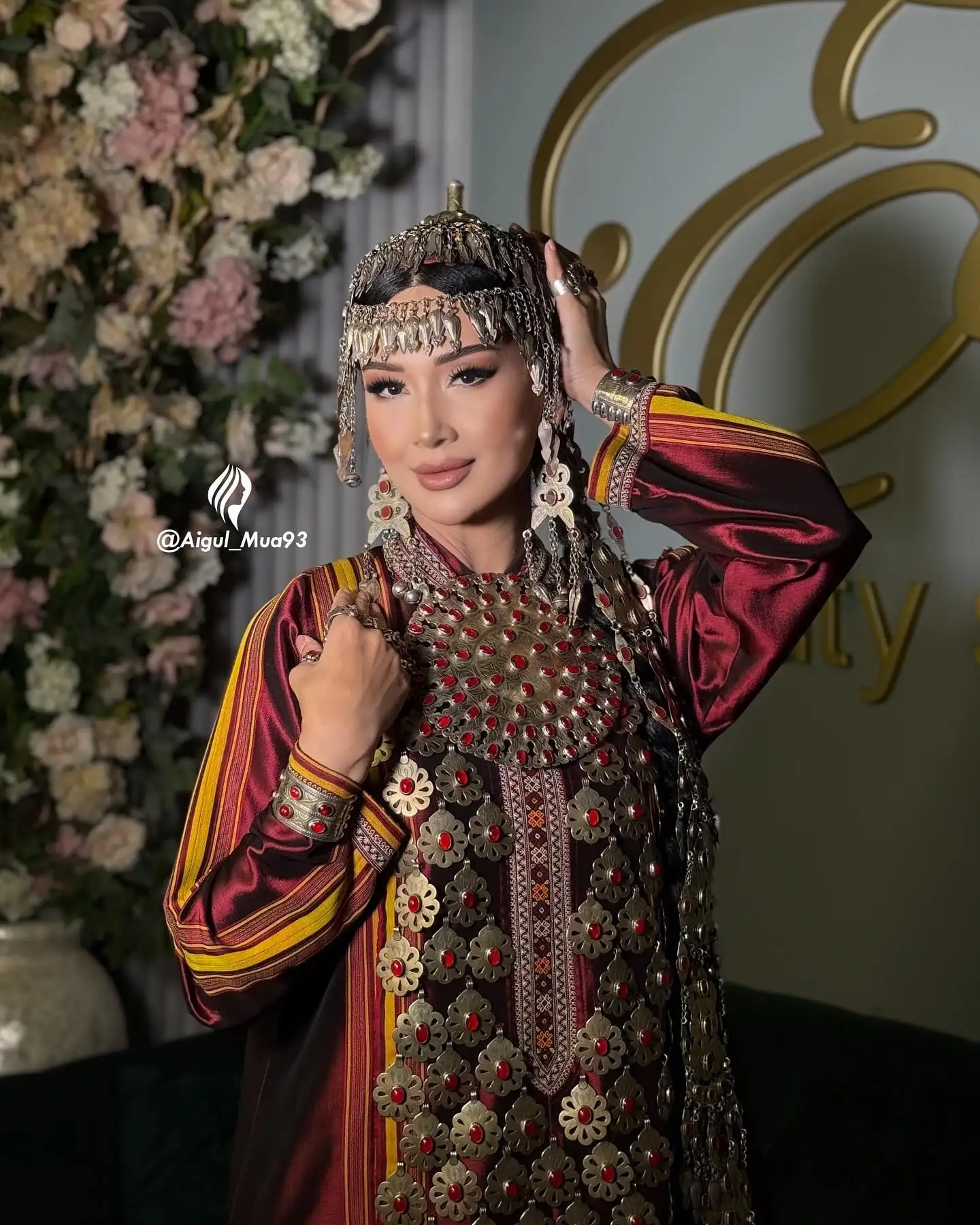 Türkmen fasonlar pombarh fasonlar Fasonlar 2025 fasonlar fason moda modalar Bezen bezen Türkmen fasonlar 2026 Türkmen fasonlar 2025 Türkmen fasonlar 2024 Türkmen fasonlar 2023 turkmenistan türkmenistan turkmen türkmen ashgabat  asgabat aşgabat balkan mary lebap dashoguz dasoguz daşoguz pombarh ponbarhat gulyupek gülýüpek stapel ştapel Gralan Çüýdeşen Abaýa Gadymy Krep Gurultaý 	Keteni Ýüpek Şifon Gipýur Lyon Welwet Atlas Kaşemir Streýç Suzana Ştapel Gülýüpek Pombarh Ýupka Gursakça Aksesuarlar Palto Penjek Okuw eşik Fata Sport eşik Uniforma Nakidka Öýme Şarf kompýuter ýaka ýaglyk Arenda köýnek 2nji el köýnek Taýyn köýnek Matalar Milli lybas milli lybaslar Toý köýnek Toý köýnekler toy koynek toy koynekler gundelik koynekler Gündelik	 
 köýnekler fata koynek Modern taze fason Eskiz koynektm turkmenkoynek türkmenkoynek fason moda moda fasonlar Iş eşik el iş	sada	ýakaly ýakasyz	keşdeli biserli	ýeňli giň nagyşly ýüregi açyk stoýka ýaka ýanly kombinasiýa 	zerli üsti aşak guşakly seçekli gysga ýeňli Toý köýnek, Milli lybas   Goýy-gyzyl