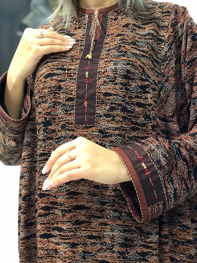 Türkmen fasonlar pombarh fasonlar Fasonlar 2025 fasonlar fason moda modalar Bezen bezen Türkmen fasonlar 2026 Türkmen fasonlar 2025 Türkmen fasonlar 2024 Türkmen fasonlar 2023 turkmenistan türkmenistan turkmen türkmen ashgabat  asgabat aşgabat balkan mary lebap dashoguz dasoguz daşoguz pombarh ponbarhat gulyupek gülýüpek stapel ştapel Gralan Çüýdeşen Abaýa Gadymy Krep Gurultaý 	Keteni Ýüpek Şifon Gipýur Lyon Welwet Atlas Kaşemir Streýç Suzana Ştapel Gülýüpek Pombarh Ýupka Gursakça Aksesuarlar Palto Penjek Okuw eşik Fata Sport eşik Uniforma Nakidka Öýme Şarf kompýuter ýaka ýaglyk Arenda köýnek 2nji el köýnek Taýyn köýnek Matalar Milli lybas milli lybaslar Toý köýnek Toý köýnekler toy koynek toy koynekler gundelik koynekler Gündelik	 
 köýnekler fata koynek Modern taze fason Eskiz koynektm turkmenkoynek türkmenkoynek fason moda moda fasonlar Iş eşik el iş	sada	ýakaly ýakasyz	keşdeli biserli	ýeňli giň nagyşly ýüregi açyk stoýka ýaka ýanly kombinasiýa 	zerli üsti aşak guşakly seçekli gysga ýeňli Ştapel, Gülýüpek Gündelik el iş, keşdeli, ýeňli, giň 26-35 Gara, Goňur yaz, tomus, guyz