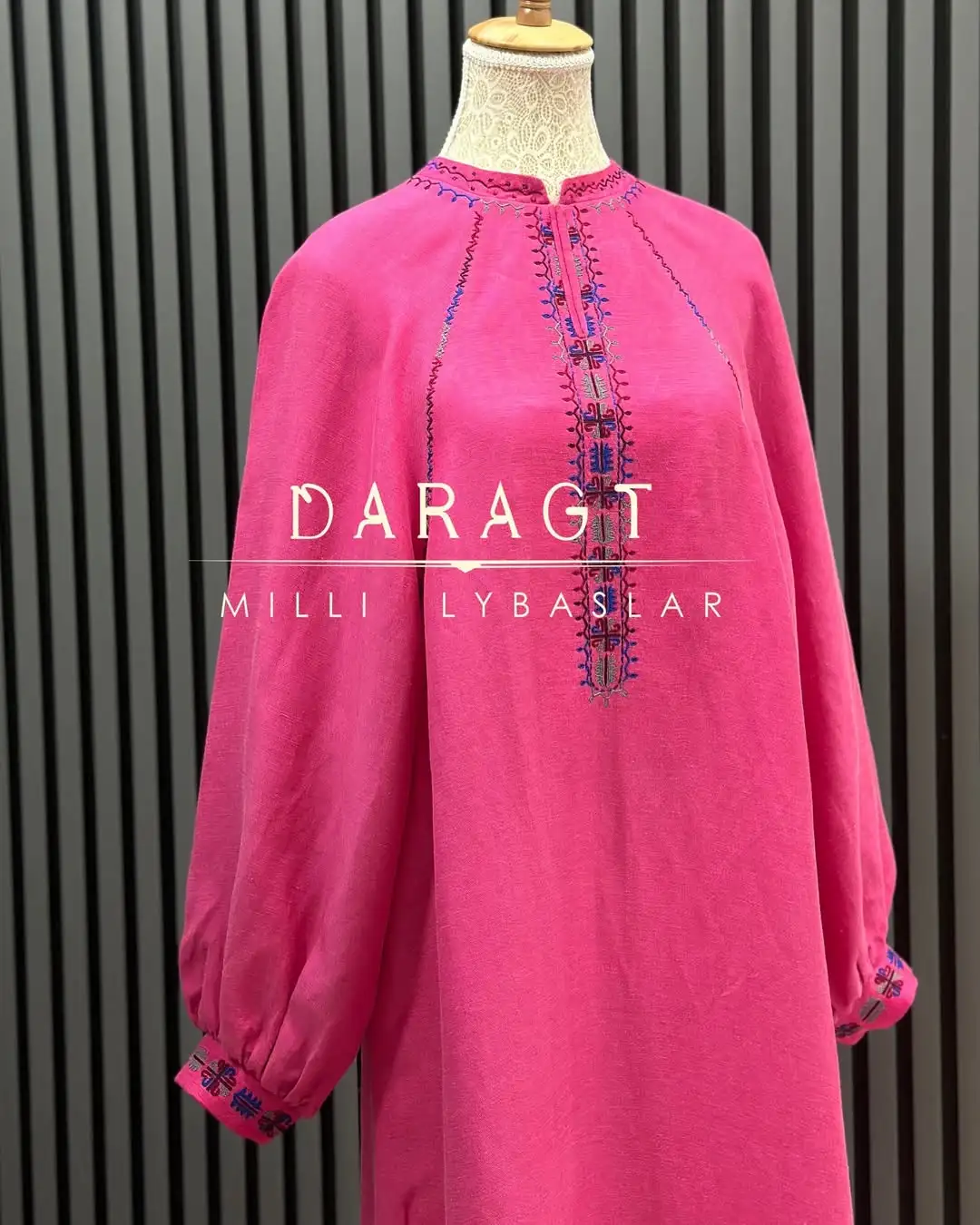 Türkmen fasonlar pombarh fasonlar Fasonlar 2025 fasonlar fason moda modalar Bezen bezen Türkmen fasonlar 2026 Türkmen fasonlar 2025 Türkmen fasonlar 2024 Türkmen fasonlar 2023 turkmenistan türkmenistan turkmen türkmen ashgabat  asgabat aşgabat balkan mary lebap dashoguz dasoguz daşoguz pombarh ponbarhat gulyupek gülýüpek stapel ştapel Gralan Çüýdeşen Abaýa Gadymy Krep Gurultaý 	Keteni Ýüpek Şifon Gipýur Lyon Welwet Atlas Kaşemir Streýç Suzana Ştapel Gülýüpek Pombarh Ýupka Gursakça Aksesuarlar Palto Penjek Okuw eşik Fata Sport eşik Uniforma Nakidka Öýme Şarf kompýuter ýaka ýaglyk Arenda köýnek 2nji el köýnek Taýyn köýnek Matalar Milli lybas milli lybaslar Toý köýnek Toý köýnekler toy koynek toy koynekler gundelik koynekler Gündelik	 
 köýnekler fata koynek Modern taze fason Eskiz koynektm turkmenkoynek türkmenkoynek fason moda moda fasonlar Iş eşik el iş	sada	ýakaly ýakasyz	keşdeli biserli	ýeňli giň nagyşly ýüregi açyk stoýka ýaka ýanly kombinasiýa 	zerli üsti aşak guşakly seçekli gysga ýeňli Lyon Gündelik el iş, ýakaly  Gülgüne