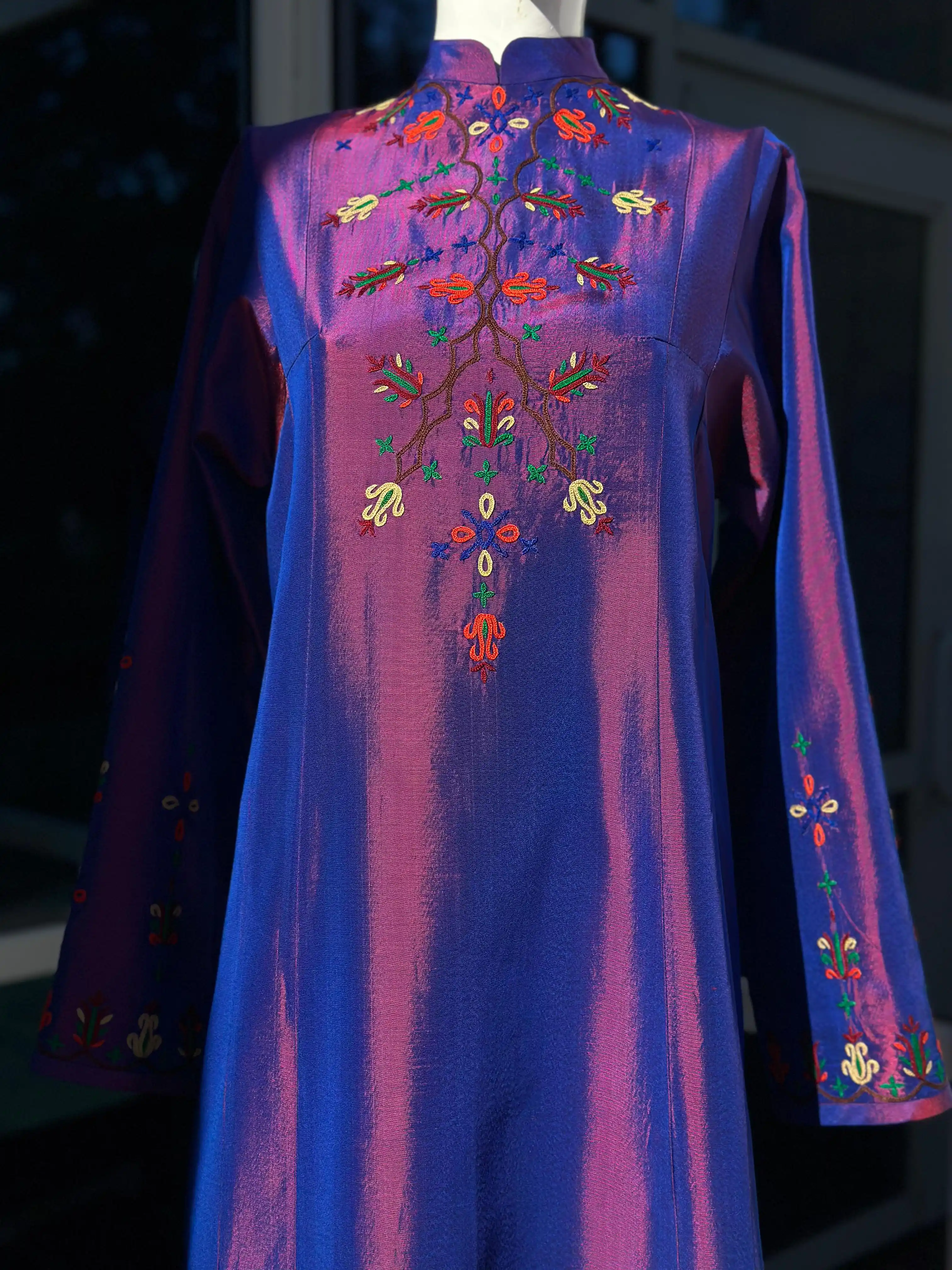 Türkmen fasonlar pombarh fasonlar Fasonlar 2025 fasonlar fason moda modalar Bezen bezen Türkmen fasonlar 2026 Türkmen fasonlar 2025 Türkmen fasonlar 2024 Türkmen fasonlar 2023 turkmenistan türkmenistan turkmen türkmen ashgabat  asgabat aşgabat balkan mary lebap dashoguz dasoguz daşoguz pombarh ponbarhat gulyupek gülýüpek stapel ştapel Gralan Çüýdeşen Abaýa Gadymy Krep Gurultaý 	Keteni Ýüpek Şifon Gipýur Lyon Welwet Atlas Kaşemir Streýç Suzana Ştapel Gülýüpek Pombarh Ýupka Gursakça Aksesuarlar Palto Penjek Okuw eşik Fata Sport eşik Uniforma Nakidka Öýme Şarf kompýuter ýaka ýaglyk Arenda köýnek 2nji el köýnek Taýyn köýnek Matalar Milli lybas milli lybaslar Toý köýnek Toý köýnekler toy koynek toy koynekler gundelik koynekler Gündelik	 
 köýnekler fata koynek Modern taze fason Eskiz koynektm turkmenkoynek türkmenkoynek fason moda moda fasonlar Iş eşik el iş	sada	ýakaly ýakasyz	keşdeli biserli	ýeňli giň nagyşly ýüregi açyk stoýka ýaka ýanly kombinasiýa 	zerli üsti aşak guşakly seçekli gysga ýeňli Keteni  keşdeli, sada  Benewşe, Gyzyl, Mämişi, Goýy-gök