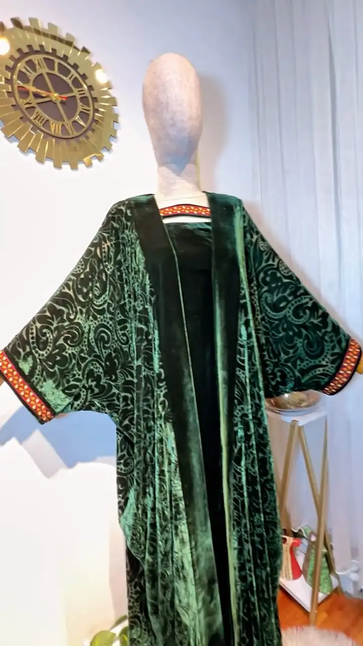 Türkmen fasonlar pombarh fasonlar Fasonlar 2025 fasonlar fason moda modalar Bezen bezen Türkmen fasonlar 2026 Türkmen fasonlar 2025 Türkmen fasonlar 2024 Türkmen fasonlar 2023 turkmenistan türkmenistan turkmen türkmen ashgabat  asgabat aşgabat balkan mary lebap dashoguz dasoguz daşoguz pombarh ponbarhat gulyupek gülýüpek stapel ştapel Gralan Çüýdeşen Abaýa Gadymy Krep Gurultaý 	Keteni Ýüpek Şifon Gipýur Lyon Welwet Atlas Kaşemir Streýç Suzana Ştapel Gülýüpek Pombarh Ýupka Gursakça Aksesuarlar Palto Penjek Okuw eşik Fata Sport eşik Uniforma Nakidka Öýme Şarf kompýuter ýaka ýaglyk Arenda köýnek 2nji el köýnek Taýyn köýnek Matalar Milli lybas milli lybaslar Toý köýnek Toý köýnekler toy koynek toy koynekler gundelik koynekler Gündelik	 
 köýnekler fata koynek Modern taze fason Eskiz koynektm turkmenkoynek türkmenkoynek fason moda moda fasonlar Iş eşik el iş	sada	ýakaly ýakasyz	keşdeli biserli	ýeňli giň nagyşly ýüregi açyk stoýka ýaka ýanly kombinasiýa 	zerli üsti aşak guşakly seçekli gysga ýeňli Panbarhat (Pombarh) Toý köýnek, Gündelik el iş  Goýy-ýaşyl