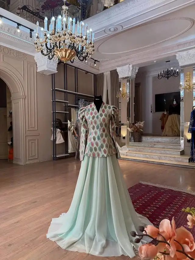 Türkmen fasonlar pombarh fasonlar Fasonlar 2025 fasonlar fason moda modalar Bezen bezen Türkmen fasonlar 2026 Türkmen fasonlar 2025 Türkmen fasonlar 2024 Türkmen fasonlar 2023 turkmenistan türkmenistan turkmen türkmen ashgabat  asgabat aşgabat balkan mary lebap dashoguz dasoguz daşoguz pombarh ponbarhat gulyupek gülýüpek stapel ştapel Gralan Çüýdeşen Abaýa Gadymy Krep Gurultaý 	Keteni Ýüpek Şifon Gipýur Lyon Welwet Atlas Kaşemir Streýç Suzana Ştapel Gülýüpek Pombarh Ýupka Gursakça Aksesuarlar Palto Penjek Okuw eşik Fata Sport eşik Uniforma Nakidka Öýme Şarf kompýuter ýaka ýaglyk Arenda köýnek 2nji el köýnek Taýyn köýnek Matalar Milli lybas milli lybaslar Toý köýnek Toý köýnekler toy koynek toy koynekler gundelik koynekler Gündelik	 
 köýnekler fata koynek Modern taze fason Eskiz koynektm turkmenkoynek türkmenkoynek fason moda moda fasonlar Iş eşik el iş	sada	ýakaly ýakasyz	keşdeli biserli	ýeňli giň nagyşly ýüregi açyk stoýka ýaka ýanly kombinasiýa 	zerli üsti aşak guşakly seçekli gysga ýeňli 