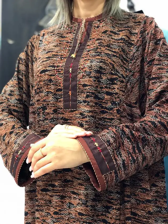 Türkmen fasonlar pombarh fasonlar Fasonlar 2025 fasonlar fason moda modalar Bezen bezen Türkmen fasonlar 2026 Türkmen fasonlar 2025 Türkmen fasonlar 2024 Türkmen fasonlar 2023 turkmenistan türkmenistan turkmen türkmen ashgabat  asgabat aşgabat balkan mary lebap dashoguz dasoguz daşoguz pombarh ponbarhat gulyupek gülýüpek stapel ştapel Gralan Çüýdeşen Abaýa Gadymy Krep Gurultaý 	Keteni Ýüpek Şifon Gipýur Lyon Welwet Atlas Kaşemir Streýç Suzana Ştapel Gülýüpek Pombarh Ýupka Gursakça Aksesuarlar Palto Penjek Okuw eşik Fata Sport eşik Uniforma Nakidka Öýme Şarf kompýuter ýaka ýaglyk Arenda köýnek 2nji el köýnek Taýyn köýnek Matalar Milli lybas milli lybaslar Toý köýnek Toý köýnekler toy koynek toy koynekler gundelik koynekler Gündelik	 
 köýnekler fata koynek Modern taze fason Eskiz koynektm turkmenkoynek türkmenkoynek fason moda moda fasonlar Iş eşik el iş	sada	ýakaly ýakasyz	keşdeli biserli	ýeňli giň nagyşly ýüregi açyk stoýka ýaka ýanly kombinasiýa 	zerli üsti aşak guşakly seçekli gysga ýeňli Ştapel, Gülýüpek Gündelik el iş, keşdeli, ýeňli, giň 26-35 Gara, Goňur yaz, tomus, guyz