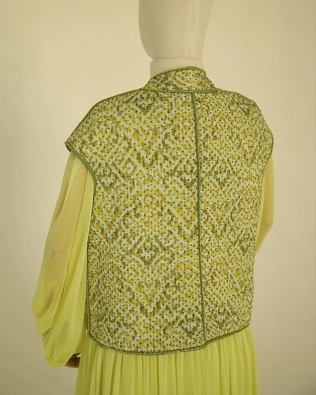 Türkmen fasonlar pombarh fasonlar Fasonlar 2025 fasonlar fason moda modalar Bezen bezen Türkmen fasonlar 2026 Türkmen fasonlar 2025 Türkmen fasonlar 2024 Türkmen fasonlar 2023 turkmenistan türkmenistan turkmen türkmen ashgabat  asgabat aşgabat balkan mary lebap dashoguz dasoguz daşoguz pombarh ponbarhat gulyupek gülýüpek stapel ştapel Gralan Çüýdeşen Abaýa Gadymy Krep Gurultaý 	Keteni Ýüpek Şifon Gipýur Lyon Welwet Atlas Kaşemir Streýç Suzana Ştapel Gülýüpek Pombarh Ýupka Gursakça Aksesuarlar Palto Penjek Okuw eşik Fata Sport eşik Uniforma Nakidka Öýme Şarf kompýuter ýaka ýaglyk Arenda köýnek 2nji el köýnek Taýyn köýnek Matalar Milli lybas milli lybaslar Toý köýnek Toý köýnekler toy koynek toy koynekler gundelik koynekler Gündelik	 
 köýnekler fata koynek Modern taze fason Eskiz koynektm turkmenkoynek türkmenkoynek fason moda moda fasonlar Iş eşik el iş	sada	ýakaly ýakasyz	keşdeli biserli	ýeňli giň nagyşly ýüregi açyk stoýka ýaka ýanly kombinasiýa 	zerli üsti aşak guşakly seçekli gysga ýeňli el iş, ýakasyz, ýeňli, giň 17-25, 26-35 Sary  Penjek, Taýyn köýnek