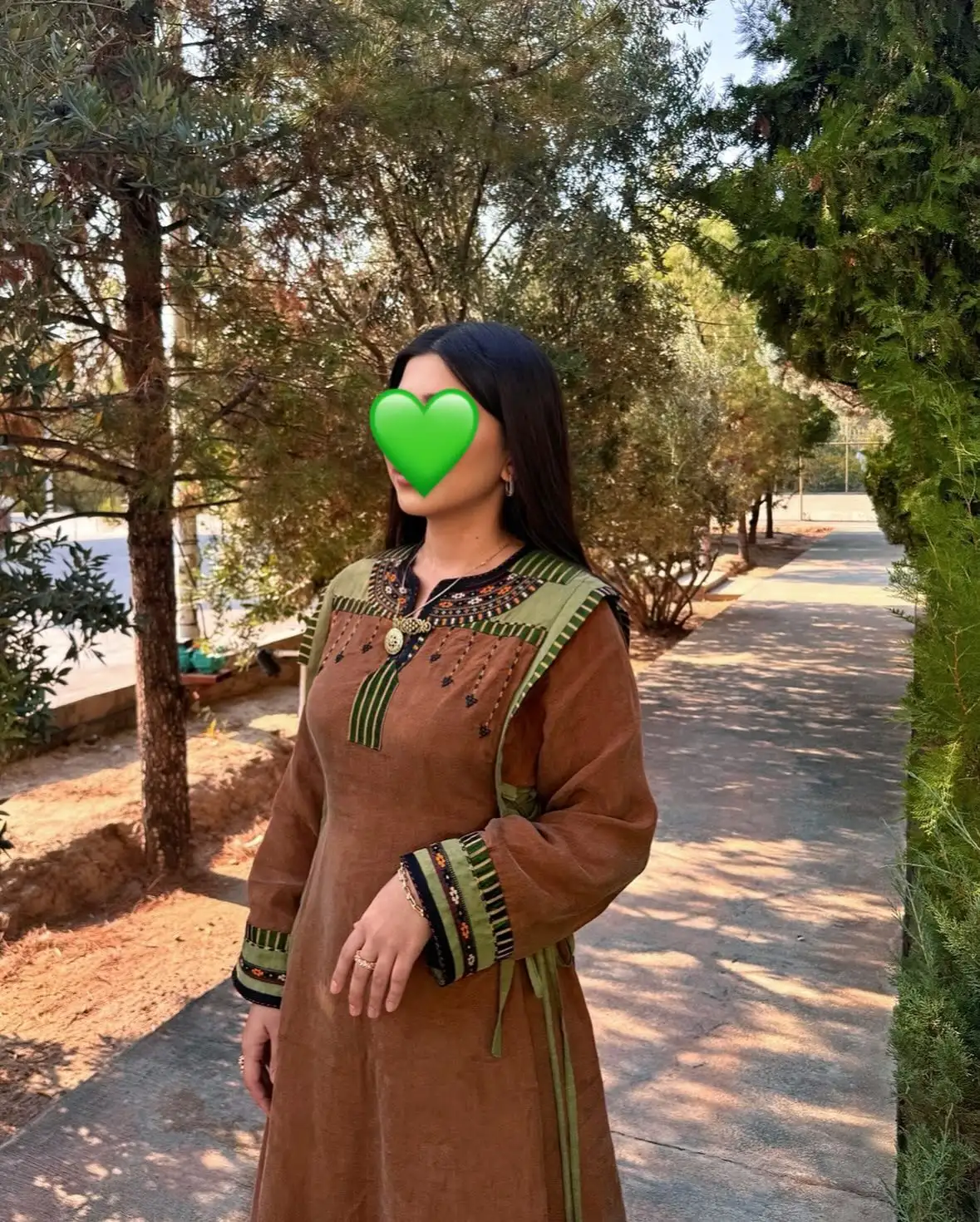 Türkmen fasonlar pombarh fasonlar Fasonlar 2025 fasonlar fason moda modalar Bezen bezen Türkmen fasonlar 2026 Türkmen fasonlar 2025 Türkmen fasonlar 2024 Türkmen fasonlar 2023 turkmenistan türkmenistan turkmen türkmen ashgabat  asgabat aşgabat balkan mary lebap dashoguz dasoguz daşoguz pombarh ponbarhat gulyupek gülýüpek stapel ştapel Gralan Çüýdeşen Abaýa Gadymy Krep Gurultaý 	Keteni Ýüpek Şifon Gipýur Lyon Welwet Atlas Kaşemir Streýç Suzana Ştapel Gülýüpek Pombarh Ýupka Gursakça Aksesuarlar Palto Penjek Okuw eşik Fata Sport eşik Uniforma Nakidka Öýme Şarf kompýuter ýaka ýaglyk Arenda köýnek 2nji el köýnek Taýyn köýnek Matalar Milli lybas milli lybaslar Toý köýnek Toý köýnekler toy koynek toy koynekler gundelik koynekler Gündelik	 
 köýnekler fata koynek Modern taze fason Eskiz koynektm turkmenkoynek türkmenkoynek fason moda moda fasonlar Iş eşik el iş	sada	ýakaly ýakasyz	keşdeli biserli	ýeňli giň nagyşly ýüregi açyk stoýka ýaka ýanly kombinasiýa 	zerli üsti aşak guşakly seçekli gysga ýeňli Gülýüpek Toý köýnek, Gündelik el iş, ýakaly  Goňur