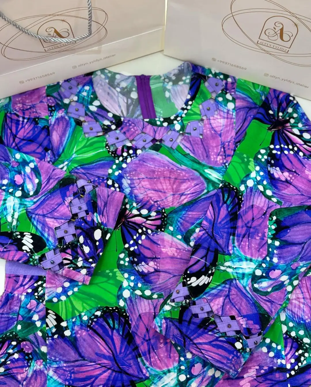 Türkmen fasonlar pombarh fasonlar Fasonlar 2025 fasonlar fason moda modalar Bezen bezen Türkmen fasonlar 2026 Türkmen fasonlar 2025 Türkmen fasonlar 2024 Türkmen fasonlar 2023 turkmenistan türkmenistan turkmen türkmen ashgabat  asgabat aşgabat balkan mary lebap dashoguz dasoguz daşoguz pombarh ponbarhat gulyupek gülýüpek stapel ştapel Gralan Çüýdeşen Abaýa Gadymy Krep Gurultaý 	Keteni Ýüpek Şifon Gipýur Lyon Welwet Atlas Kaşemir Streýç Suzana Ştapel Gülýüpek Pombarh Ýupka Gursakça Aksesuarlar Palto Penjek Okuw eşik Fata Sport eşik Uniforma Nakidka Öýme Şarf kompýuter ýaka ýaglyk Arenda köýnek 2nji el köýnek Taýyn köýnek Matalar Milli lybas milli lybaslar Toý köýnek Toý köýnekler toy koynek toy koynekler gundelik koynekler Gündelik	 
 köýnekler fata koynek Modern taze fason Eskiz koynektm turkmenkoynek türkmenkoynek fason moda moda fasonlar Iş eşik el iş	sada	ýakaly ýakasyz	keşdeli biserli	ýeňli giň nagyşly ýüregi açyk stoýka ýaka ýanly kombinasiýa 	zerli üsti aşak guşakly seçekli gysga ýeňli Ştapel  el iş, sada  Ýaşyl, Benewşe