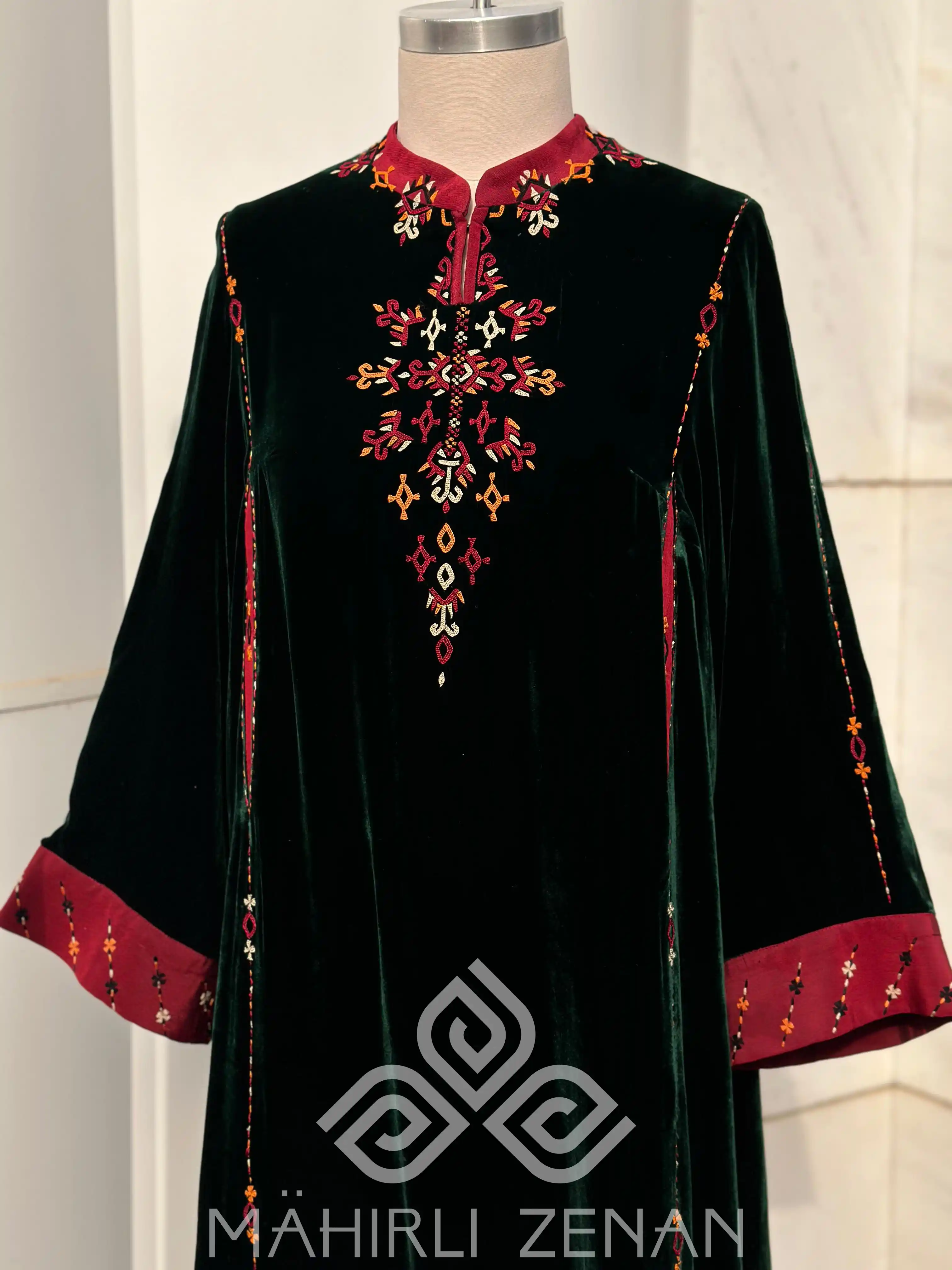 Türkmen fasonlar pombarh fasonlar Fasonlar 2025 fasonlar fason moda modalar Bezen bezen Türkmen fasonlar 2026 Türkmen fasonlar 2025 Türkmen fasonlar 2024 Türkmen fasonlar 2023 turkmenistan türkmenistan turkmen türkmen ashgabat  asgabat aşgabat balkan mary lebap dashoguz dasoguz daşoguz pombarh ponbarhat gulyupek gülýüpek stapel ştapel Gralan Çüýdeşen Abaýa Gadymy Krep Gurultaý 	Keteni Ýüpek Şifon Gipýur Lyon Welwet Atlas Kaşemir Streýç Suzana Ştapel Gülýüpek Pombarh Ýupka Gursakça Aksesuarlar Palto Penjek Okuw eşik Fata Sport eşik Uniforma Nakidka Öýme Şarf kompýuter ýaka ýaglyk Arenda köýnek 2nji el köýnek Taýyn köýnek Matalar Milli lybas milli lybaslar Toý köýnek Toý köýnekler toy koynek toy koynekler gundelik koynekler Gündelik	 
 köýnekler fata koynek Modern taze fason Eskiz koynektm turkmenkoynek türkmenkoynek fason moda moda fasonlar Iş eşik el iş	sada	ýakaly ýakasyz	keşdeli biserli	ýeňli giň nagyşly ýüregi açyk stoýka ýaka ýanly kombinasiýa 	zerli üsti aşak guşakly seçekli gysga ýeňli Keteni, Panbarhat (Pombarh) Toý köýnek el iş, sada  Ak, Gyzyl, Sary, Goýy-ýaşyl