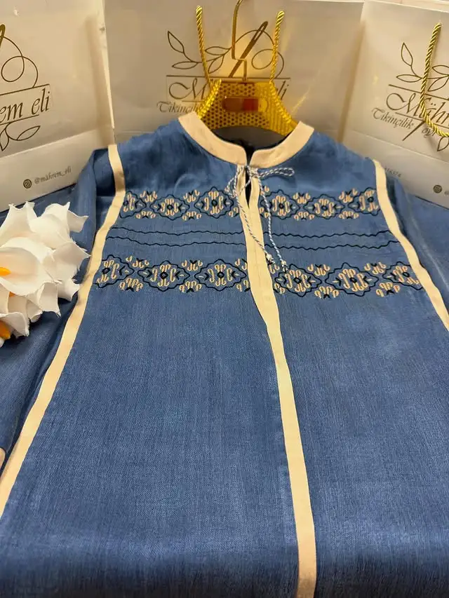 Türkmen fasonlar pombarh fasonlar Fasonlar 2025 fasonlar fason moda modalar Bezen bezen Türkmen fasonlar 2026 Türkmen fasonlar 2025 Türkmen fasonlar 2024 Türkmen fasonlar 2023 turkmenistan türkmenistan turkmen türkmen ashgabat  asgabat aşgabat balkan mary lebap dashoguz dasoguz daşoguz pombarh ponbarhat gulyupek gülýüpek stapel ştapel Gralan Çüýdeşen Abaýa Gadymy Krep Gurultaý 	Keteni Ýüpek Şifon Gipýur Lyon Welwet Atlas Kaşemir Streýç Suzana Ştapel Gülýüpek Pombarh Ýupka Gursakça Aksesuarlar Palto Penjek Okuw eşik Fata Sport eşik Uniforma Nakidka Öýme Şarf kompýuter ýaka ýaglyk Arenda köýnek 2nji el köýnek Taýyn köýnek Matalar Milli lybas milli lybaslar Toý köýnek Toý köýnekler toy koynek toy koynekler gundelik koynekler Gündelik	 
 köýnekler fata koynek Modern taze fason Eskiz koynektm turkmenkoynek türkmenkoynek fason moda moda fasonlar Iş eşik el iş	sada	ýakaly ýakasyz	keşdeli biserli	ýeňli giň nagyşly ýüregi açyk stoýka ýaka ýanly kombinasiýa 	zerli üsti aşak guşakly seçekli gysga ýeňli Gülýüpek Gündelik ýakasyz, ýeňli, giň, nagyşly 26-35 Benewşe yaz, tomus, guyz