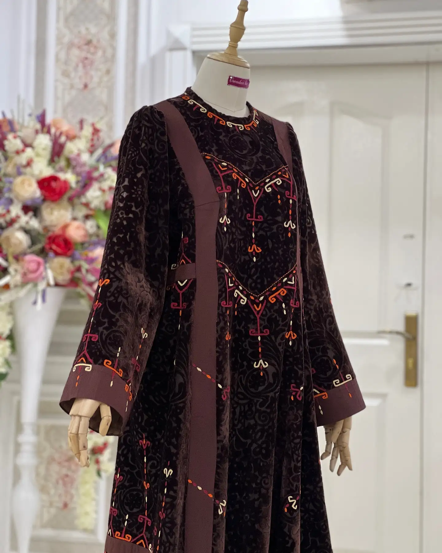 Türkmen fasonlar pombarh fasonlar Fasonlar 2025 fasonlar fason moda modalar Bezen bezen Türkmen fasonlar 2026 Türkmen fasonlar 2025 Türkmen fasonlar 2024 Türkmen fasonlar 2023 turkmenistan türkmenistan turkmen türkmen ashgabat  asgabat aşgabat balkan mary lebap dashoguz dasoguz daşoguz pombarh ponbarhat gulyupek gülýüpek stapel ştapel Gralan Çüýdeşen Abaýa Gadymy Krep Gurultaý 	Keteni Ýüpek Şifon Gipýur Lyon Welwet Atlas Kaşemir Streýç Suzana Ştapel Gülýüpek Pombarh Ýupka Gursakça Aksesuarlar Palto Penjek Okuw eşik Fata Sport eşik Uniforma Nakidka Öýme Şarf kompýuter ýaka ýaglyk Arenda köýnek 2nji el köýnek Taýyn köýnek Matalar Milli lybas milli lybaslar Toý köýnek Toý köýnekler toy koynek toy koynekler gundelik koynekler Gündelik	 
 köýnekler fata koynek Modern taze fason Eskiz koynektm turkmenkoynek türkmenkoynek fason moda moda fasonlar Iş eşik el iş	sada	ýakaly ýakasyz	keşdeli biserli	ýeňli giň nagyşly ýüregi açyk stoýka ýaka ýanly kombinasiýa 	zerli üsti aşak guşakly seçekli gysga ýeňli Panbarhat (Pombarh) Toý köýnek el iş, ýakasyz  Goýy-goňur