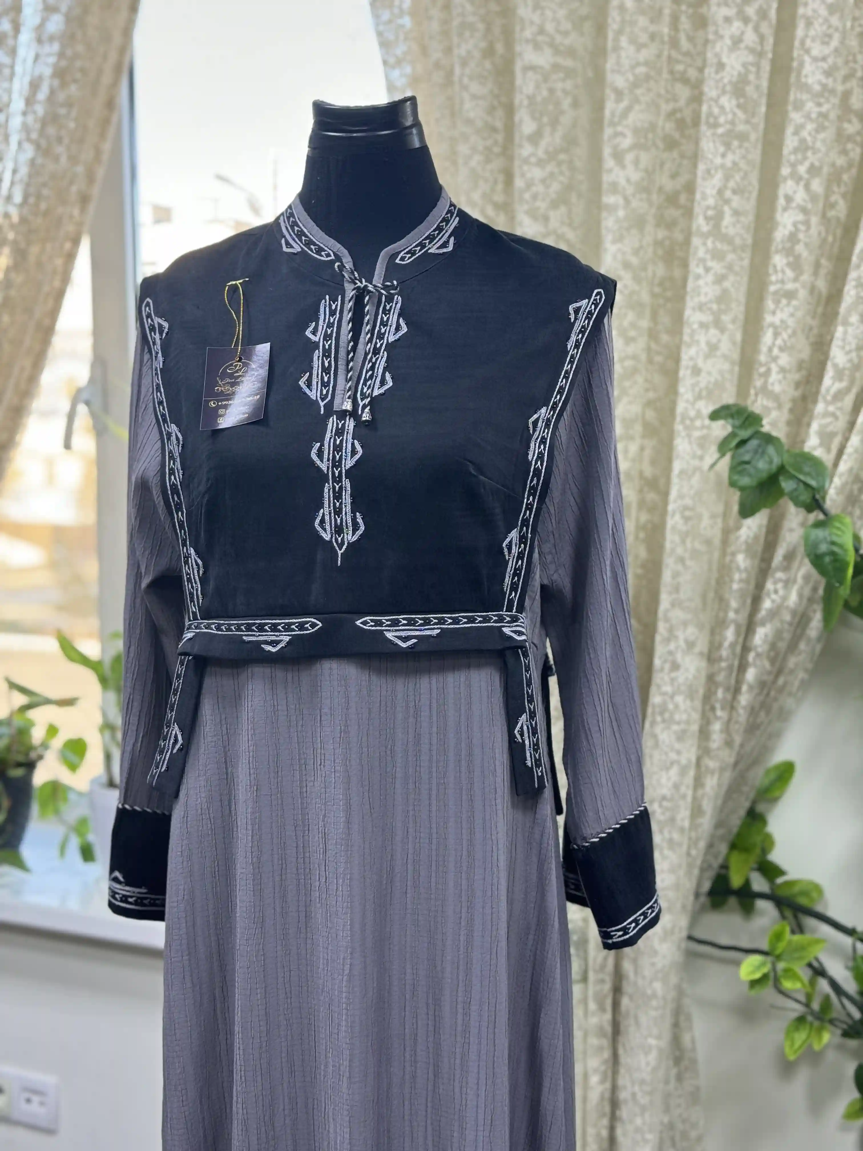 Türkmen fasonlar pombarh fasonlar Fasonlar 2025 fasonlar fason moda modalar Bezen bezen Türkmen fasonlar 2026 Türkmen fasonlar 2025 Türkmen fasonlar 2024 Türkmen fasonlar 2023 turkmenistan türkmenistan turkmen türkmen ashgabat  asgabat aşgabat balkan mary lebap dashoguz dasoguz daşoguz pombarh ponbarhat gulyupek gülýüpek stapel ştapel Gralan Çüýdeşen Abaýa Gadymy Krep Gurultaý 	Keteni Ýüpek Şifon Gipýur Lyon Welwet Atlas Kaşemir Streýç Suzana Ştapel Gülýüpek Pombarh Ýupka Gursakça Aksesuarlar Palto Penjek Okuw eşik Fata Sport eşik Uniforma Nakidka Öýme Şarf kompýuter ýaka ýaglyk Arenda köýnek 2nji el köýnek Taýyn köýnek Matalar Milli lybas milli lybaslar Toý köýnek Toý köýnekler toy koynek toy koynekler gundelik koynekler Gündelik	 
 köýnekler fata koynek Modern taze fason Eskiz koynektm turkmenkoynek türkmenkoynek fason moda moda fasonlar Iş eşik el iş	sada	ýakaly ýakasyz	keşdeli biserli	ýeňli giň nagyşly ýüregi açyk stoýka ýaka ýanly kombinasiýa 	zerli üsti aşak guşakly seçekli gysga ýeňli Lyon Toý köýnek, Gündelik el iş, sada, ýakaly, ýeňli, giň 17-25, 26-35 Gök, Wizon, Gülgüne, Benewşe, Mämişi