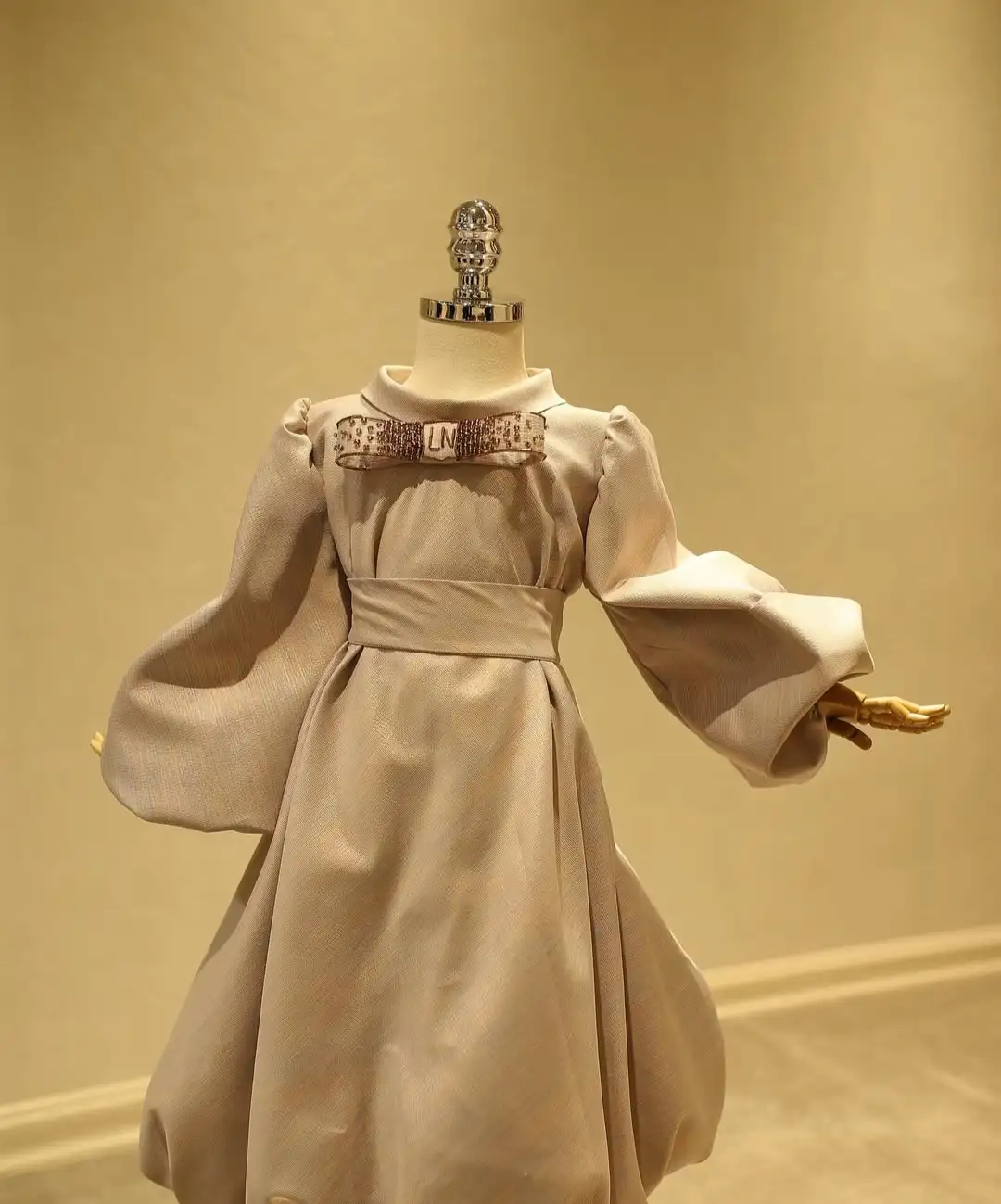 Türkmen fasonlar pombarh fasonlar Fasonlar 2025 fasonlar fason moda modalar Bezen bezen Türkmen fasonlar 2026 Türkmen fasonlar 2025 Türkmen fasonlar 2024 Türkmen fasonlar 2023 turkmenistan türkmenistan turkmen türkmen ashgabat  asgabat aşgabat balkan mary lebap dashoguz dasoguz daşoguz pombarh ponbarhat gulyupek gülýüpek stapel ştapel Gralan Çüýdeşen Abaýa Gadymy Krep Gurultaý 	Keteni Ýüpek Şifon Gipýur Lyon Welwet Atlas Kaşemir Streýç Suzana Ştapel Gülýüpek Pombarh Ýupka Gursakça Aksesuarlar Palto Penjek Okuw eşik Fata Sport eşik Uniforma Nakidka Öýme Şarf kompýuter ýaka ýaglyk Arenda köýnek 2nji el köýnek Taýyn köýnek Matalar Milli lybas milli lybaslar Toý köýnek Toý köýnekler toy koynek toy koynekler gundelik koynekler Gündelik	 
 köýnekler fata koynek Modern taze fason Eskiz koynektm turkmenkoynek türkmenkoynek fason moda moda fasonlar Iş eşik el iş	sada	ýakaly ýakasyz	keşdeli biserli	ýeňli giň nagyşly ýüregi açyk stoýka ýaka ýanly kombinasiýa 	zerli üsti aşak guşakly seçekli gysga ýeňli 