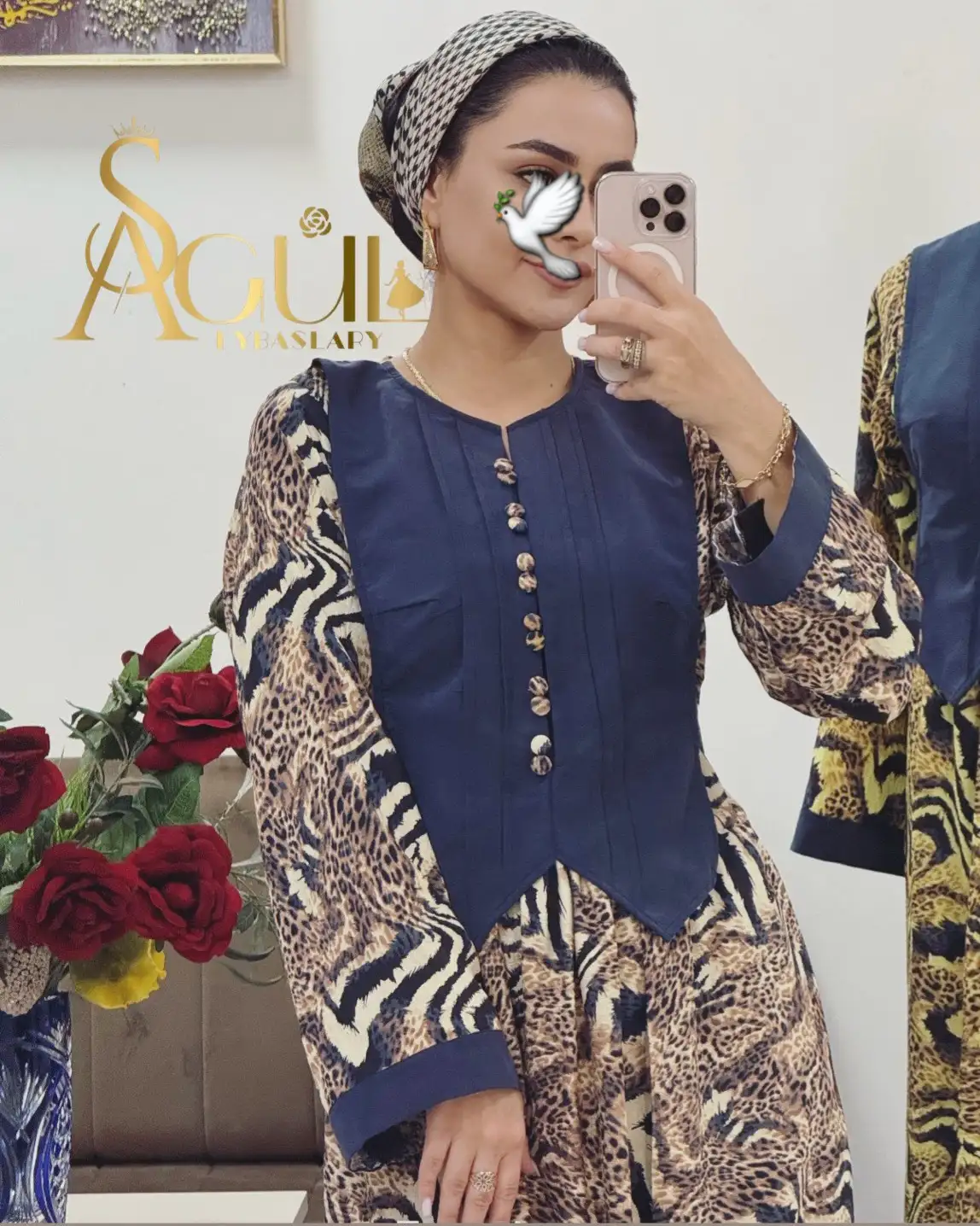 Türkmen fasonlar pombarh fasonlar Fasonlar 2025 fasonlar fason moda modalar Bezen bezen Türkmen fasonlar 2026 Türkmen fasonlar 2025 Türkmen fasonlar 2024 Türkmen fasonlar 2023 turkmenistan türkmenistan turkmen türkmen ashgabat  asgabat aşgabat balkan mary lebap dashoguz dasoguz daşoguz pombarh ponbarhat gulyupek gülýüpek stapel ştapel Gralan Çüýdeşen Abaýa Gadymy Krep Gurultaý 	Keteni Ýüpek Şifon Gipýur Lyon Welwet Atlas Kaşemir Streýç Suzana Ştapel Gülýüpek Pombarh Ýupka Gursakça Aksesuarlar Palto Penjek Okuw eşik Fata Sport eşik Uniforma Nakidka Öýme Şarf kompýuter ýaka ýaglyk Arenda köýnek 2nji el köýnek Taýyn köýnek Matalar Milli lybas milli lybaslar Toý köýnek Toý köýnekler toy koynek toy koynekler gundelik koynekler Gündelik	 
 köýnekler fata koynek Modern taze fason Eskiz koynektm turkmenkoynek türkmenkoynek fason moda moda fasonlar Iş eşik el iş	sada	ýakaly ýakasyz	keşdeli biserli	ýeňli giň nagyşly ýüregi açyk stoýka ýaka ýanly kombinasiýa 	zerli üsti aşak guşakly seçekli gysga ýeňli Lyon Gündelik ýakasyz 17-25, 26-35 Gara, Wizon yaz, tomus Taýyn köýnek