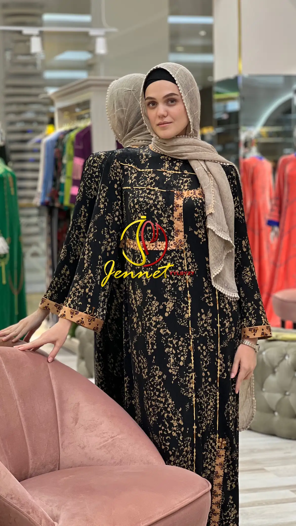 Türkmen fasonlar pombarh fasonlar Fasonlar 2025 fasonlar fason moda modalar Bezen bezen Türkmen fasonlar 2026 Türkmen fasonlar 2025 Türkmen fasonlar 2024 Türkmen fasonlar 2023 turkmenistan türkmenistan turkmen türkmen ashgabat  asgabat aşgabat balkan mary lebap dashoguz dasoguz daşoguz pombarh ponbarhat gulyupek gülýüpek stapel ştapel Gralan Çüýdeşen Abaýa Gadymy Krep Gurultaý 	Keteni Ýüpek Şifon Gipýur Lyon Welwet Atlas Kaşemir Streýç Suzana Ştapel Gülýüpek Pombarh Ýupka Gursakça Aksesuarlar Palto Penjek Okuw eşik Fata Sport eşik Uniforma Nakidka Öýme Şarf kompýuter ýaka ýaglyk Arenda köýnek 2nji el köýnek Taýyn köýnek Matalar Milli lybas milli lybaslar Toý köýnek Toý köýnekler toy koynek toy koynekler gundelik koynekler Gündelik	 
 köýnekler fata koynek Modern taze fason Eskiz koynektm turkmenkoynek türkmenkoynek fason moda moda fasonlar Iş eşik el iş	sada	ýakaly ýakasyz	keşdeli biserli	ýeňli giň nagyşly ýüregi açyk stoýka ýaka ýanly kombinasiýa 	zerli üsti aşak guşakly seçekli gysga ýeňli Ştapel, Gülýüpek Gündelik ýakasyz, ýeňli, giň 17-25, 26-35 Gara, Altyn yaz, tomus, guyz