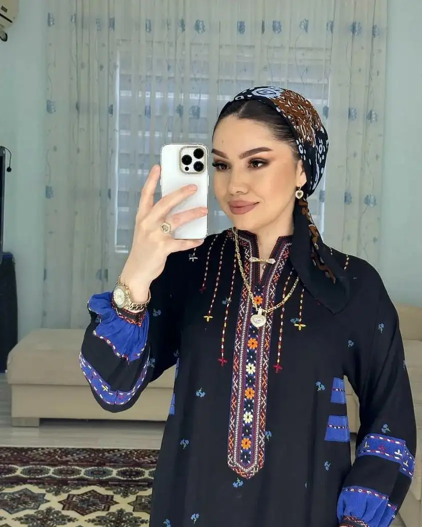 Türkmen fasonlar pombarh fasonlar Fasonlar 2025 fasonlar fason moda modalar Bezen bezen Türkmen fasonlar 2026 Türkmen fasonlar 2025 Türkmen fasonlar 2024 Türkmen fasonlar 2023 turkmenistan türkmenistan turkmen türkmen ashgabat  asgabat aşgabat balkan mary lebap dashoguz dasoguz daşoguz pombarh ponbarhat gulyupek gülýüpek stapel ştapel Gralan Çüýdeşen Abaýa Gadymy Krep Gurultaý 	Keteni Ýüpek Şifon Gipýur Lyon Welwet Atlas Kaşemir Streýç Suzana Ştapel Gülýüpek Pombarh Ýupka Gursakça Aksesuarlar Palto Penjek Okuw eşik Fata Sport eşik Uniforma Nakidka Öýme Şarf kompýuter ýaka ýaglyk Arenda köýnek 2nji el köýnek Taýyn köýnek Matalar Milli lybas milli lybaslar Toý köýnek Toý köýnekler toy koynek toy koynekler gundelik koynekler Gündelik	 
 köýnekler fata koynek Modern taze fason Eskiz koynektm turkmenkoynek türkmenkoynek fason moda moda fasonlar Iş eşik el iş	sada	ýakaly ýakasyz	keşdeli biserli	ýeňli giň nagyşly ýüregi açyk stoýka ýaka ýanly kombinasiýa 	zerli üsti aşak guşakly seçekli gysga ýeňli Ştapel Gündelik el iş, ýüregi açyk, giň  Goýy-gök