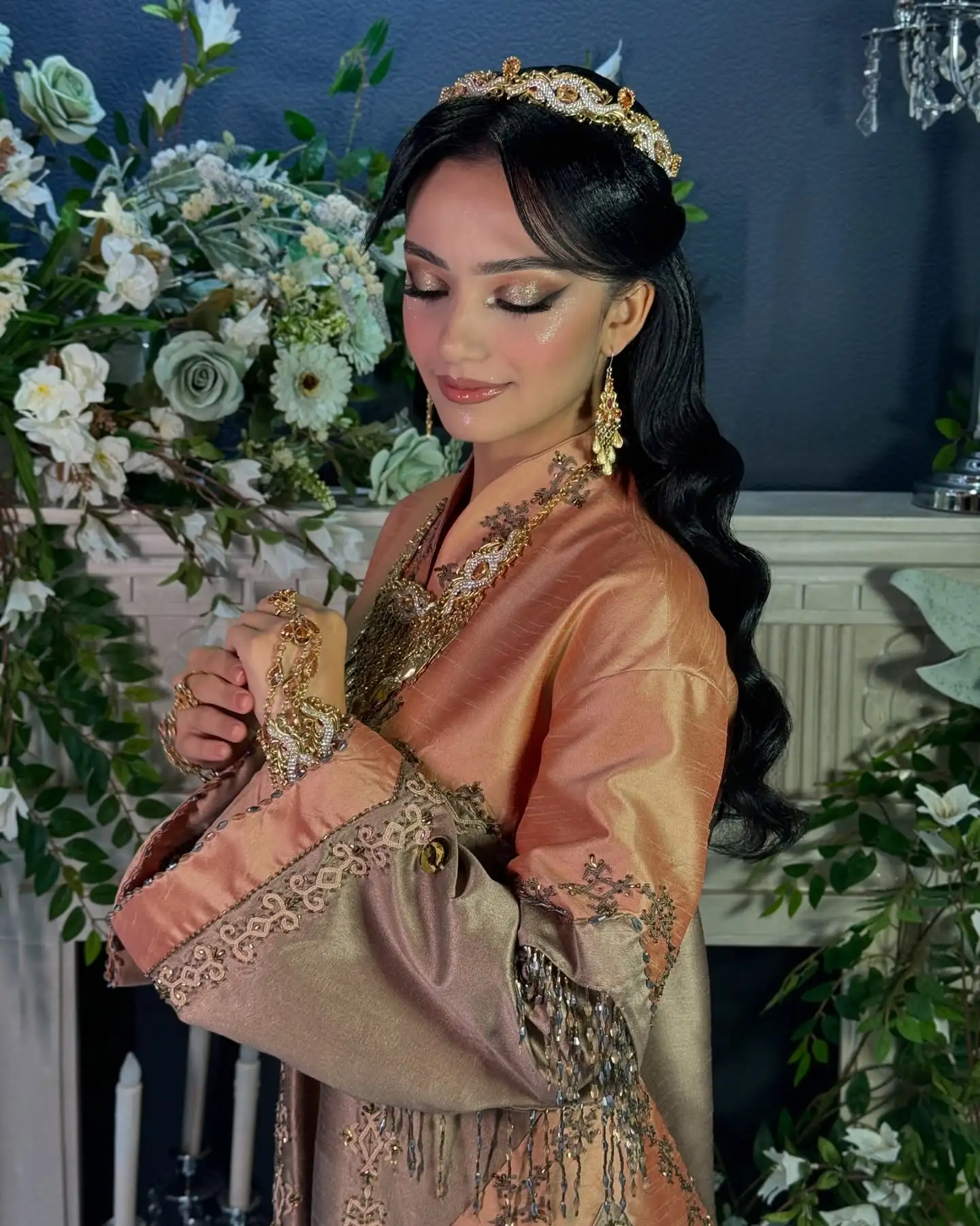 Türkmen fasonlar pombarh fasonlar Fasonlar 2025 fasonlar fason moda modalar Bezen bezen Türkmen fasonlar 2026 Türkmen fasonlar 2025 Türkmen fasonlar 2024 Türkmen fasonlar 2023 turkmenistan türkmenistan turkmen türkmen ashgabat  asgabat aşgabat balkan mary lebap dashoguz dasoguz daşoguz pombarh ponbarhat gulyupek gülýüpek stapel ştapel Gralan Çüýdeşen Abaýa Gadymy Krep Gurultaý 	Keteni Ýüpek Şifon Gipýur Lyon Welwet Atlas Kaşemir Streýç Suzana Ştapel Gülýüpek Pombarh Ýupka Gursakça Aksesuarlar Palto Penjek Okuw eşik Fata Sport eşik Uniforma Nakidka Öýme Şarf kompýuter ýaka ýaglyk Arenda köýnek 2nji el köýnek Taýyn köýnek Matalar Milli lybas milli lybaslar Toý köýnek Toý köýnekler toy koynek toy koynekler gundelik koynekler Gündelik	 
 köýnekler fata koynek Modern taze fason Eskiz koynektm turkmenkoynek türkmenkoynek fason moda moda fasonlar Iş eşik el iş	sada	ýakaly ýakasyz	keşdeli biserli	ýeňli giň nagyşly ýüregi açyk stoýka ýaka ýanly kombinasiýa 	zerli üsti aşak guşakly seçekli gysga ýeňli Suzana Toý köýnek el iş, ýakasyz, biserli  Mämişi, Altyn