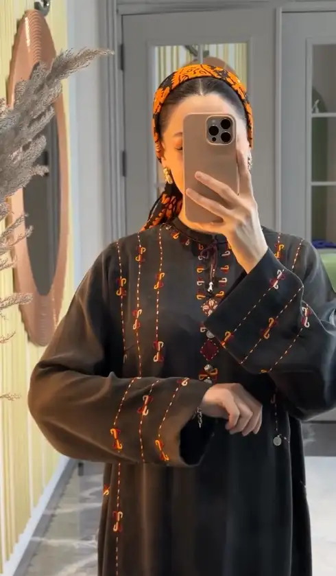 Türkmen fasonlar pombarh fasonlar Fasonlar 2025 fasonlar fason moda modalar Bezen bezen Türkmen fasonlar 2026 Türkmen fasonlar 2025 Türkmen fasonlar 2024 Türkmen fasonlar 2023 turkmenistan türkmenistan turkmen türkmen ashgabat  asgabat aşgabat balkan mary lebap dashoguz dasoguz daşoguz pombarh ponbarhat gulyupek gülýüpek stapel ştapel Gralan Çüýdeşen Abaýa Gadymy Krep Gurultaý 	Keteni Ýüpek Şifon Gipýur Lyon Welwet Atlas Kaşemir Streýç Suzana Ştapel Gülýüpek Pombarh Ýupka Gursakça Aksesuarlar Palto Penjek Okuw eşik Fata Sport eşik Uniforma Nakidka Öýme Şarf kompýuter ýaka ýaglyk Arenda köýnek 2nji el köýnek Taýyn köýnek Matalar Milli lybas milli lybaslar Toý köýnek Toý köýnekler toy koynek toy koynekler gundelik koynekler Gündelik	 
 köýnekler fata koynek Modern taze fason Eskiz koynektm turkmenkoynek türkmenkoynek fason moda moda fasonlar Iş eşik el iş	sada	ýakaly ýakasyz	keşdeli biserli	ýeňli giň nagyşly ýüregi açyk stoýka ýaka ýanly kombinasiýa 	zerli üsti aşak guşakly seçekli gysga ýeňli Gülýüpek Gündelik el iş, keşdeli, ýakaly, ýeňli, giň, nagyşly 17-25, 26-35 Goýy-çal tomus, guyz