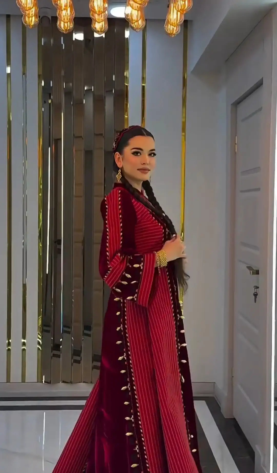 Türkmen fasonlar pombarh fasonlar Fasonlar 2025 fasonlar fason moda modalar Bezen bezen Türkmen fasonlar 2026 Türkmen fasonlar 2025 Türkmen fasonlar 2024 Türkmen fasonlar 2023 turkmenistan türkmenistan turkmen türkmen ashgabat  asgabat aşgabat balkan mary lebap dashoguz dasoguz daşoguz pombarh ponbarhat gulyupek gülýüpek stapel ştapel Gralan Çüýdeşen Abaýa Gadymy Krep Gurultaý 	Keteni Ýüpek Şifon Gipýur Lyon Welwet Atlas Kaşemir Streýç Suzana Ştapel Gülýüpek Pombarh Ýupka Gursakça Aksesuarlar Palto Penjek Okuw eşik Fata Sport eşik Uniforma Nakidka Öýme Şarf kompýuter ýaka ýaglyk Arenda köýnek 2nji el köýnek Taýyn köýnek Matalar Milli lybas milli lybaslar Toý köýnek Toý köýnekler toy koynek toy koynekler gundelik koynekler Gündelik	 
 köýnekler fata koynek Modern taze fason Eskiz koynektm turkmenkoynek türkmenkoynek fason moda moda fasonlar Iş eşik el iş	sada	ýakaly ýakasyz	keşdeli biserli	ýeňli giň nagyşly ýüregi açyk stoýka ýaka ýanly kombinasiýa 	zerli üsti aşak guşakly seçekli gysga ýeňli Keteni, Panbarhat (Pombarh) Toý köýnek, Milli lybas, Uçurym köýnek el iş, keşdeli, ýakaly, ýeňli, giň, kombinasiýa, nagyşly 17-25 Goýy-gyzyl, Gyzyl yaz, guyz