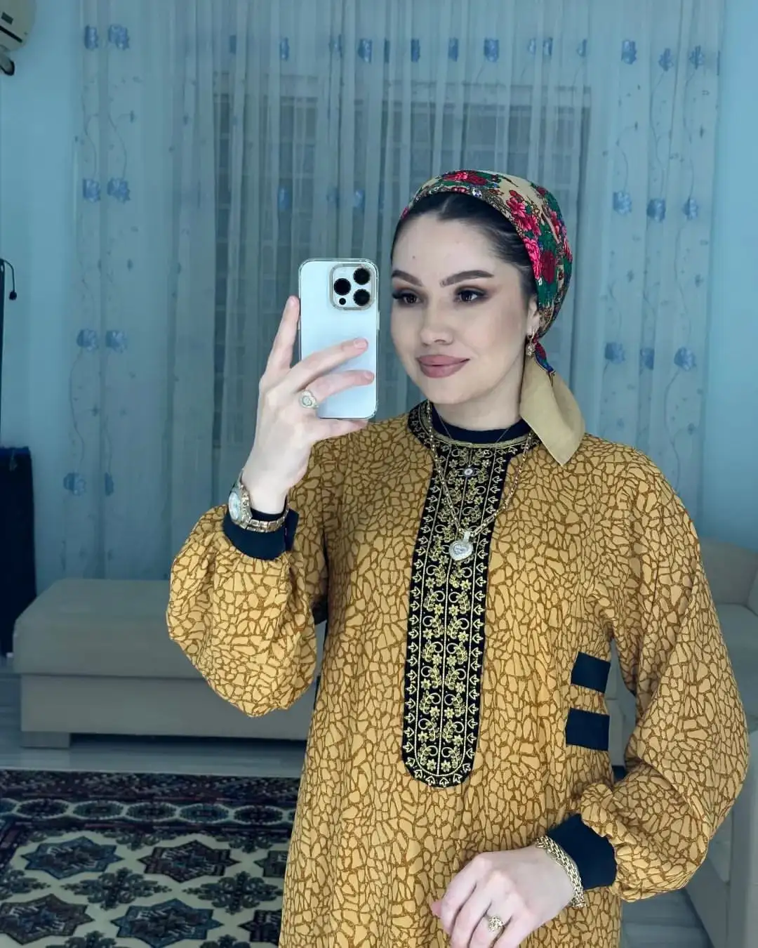 Türkmen fasonlar pombarh fasonlar Fasonlar 2025 fasonlar fason moda modalar Bezen bezen Türkmen fasonlar 2026 Türkmen fasonlar 2025 Türkmen fasonlar 2024 Türkmen fasonlar 2023 turkmenistan türkmenistan turkmen türkmen ashgabat  asgabat aşgabat balkan mary lebap dashoguz dasoguz daşoguz pombarh ponbarhat gulyupek gülýüpek stapel ştapel Gralan Çüýdeşen Abaýa Gadymy Krep Gurultaý 	Keteni Ýüpek Şifon Gipýur Lyon Welwet Atlas Kaşemir Streýç Suzana Ştapel Gülýüpek Pombarh Ýupka Gursakça Aksesuarlar Palto Penjek Okuw eşik Fata Sport eşik Uniforma Nakidka Öýme Şarf kompýuter ýaka ýaglyk Arenda köýnek 2nji el köýnek Taýyn köýnek Matalar Milli lybas milli lybaslar Toý köýnek Toý köýnekler toy koynek toy koynekler gundelik koynekler Gündelik	 
 köýnekler fata koynek Modern taze fason Eskiz koynektm turkmenkoynek türkmenkoynek fason moda moda fasonlar Iş eşik el iş	sada	ýakaly ýakasyz	keşdeli biserli	ýeňli giň nagyşly ýüregi açyk stoýka ýaka ýanly kombinasiýa 	zerli üsti aşak guşakly seçekli gysga ýeňli Ştapel Gündelik el iş, sada, ýüregi açyk  Gara