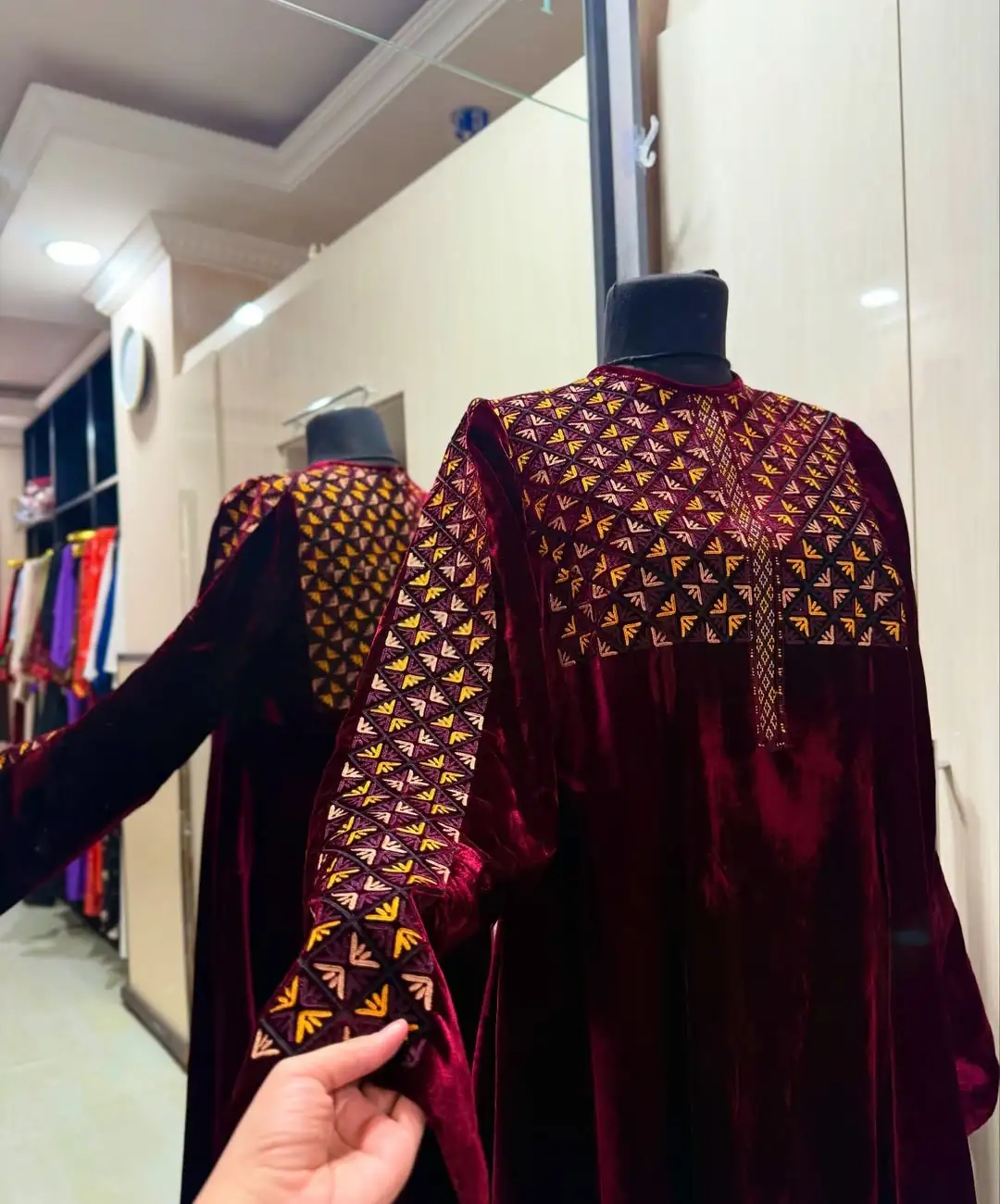 Türkmen fasonlar pombarh fasonlar Fasonlar 2025 fasonlar fason moda modalar Bezen bezen Türkmen fasonlar 2026 Türkmen fasonlar 2025 Türkmen fasonlar 2024 Türkmen fasonlar 2023 turkmenistan türkmenistan turkmen türkmen ashgabat  asgabat aşgabat balkan mary lebap dashoguz dasoguz daşoguz pombarh ponbarhat gulyupek gülýüpek stapel ştapel Gralan Çüýdeşen Abaýa Gadymy Krep Gurultaý 	Keteni Ýüpek Şifon Gipýur Lyon Welwet Atlas Kaşemir Streýç Suzana Ştapel Gülýüpek Pombarh Ýupka Gursakça Aksesuarlar Palto Penjek Okuw eşik Fata Sport eşik Uniforma Nakidka Öýme Şarf kompýuter ýaka ýaglyk Arenda köýnek 2nji el köýnek Taýyn köýnek Matalar Milli lybas milli lybaslar Toý köýnek Toý köýnekler toy koynek toy koynekler gundelik koynekler Gündelik	 
 köýnekler fata koynek Modern taze fason Eskiz koynektm turkmenkoynek türkmenkoynek fason moda moda fasonlar Iş eşik el iş	sada	ýakaly ýakasyz	keşdeli biserli	ýeňli giň nagyşly ýüregi açyk stoýka ýaka ýanly kombinasiýa 	zerli üsti aşak guşakly seçekli gysga ýeňli Panbarhat (Pombarh), Tulky Toý köýnek el iş, keşdeli, ýakaly, ýeňli, giň 26-35 Goýy-gyzyl yaz, guyz