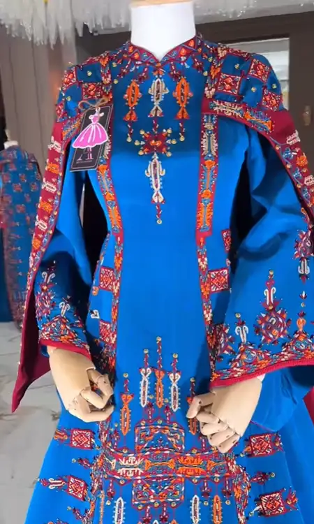 Türkmen fasonlar pombarh fasonlar Fasonlar 2025 fasonlar fason moda modalar Bezen bezen Türkmen fasonlar 2026 Türkmen fasonlar 2025 Türkmen fasonlar 2024 Türkmen fasonlar 2023 turkmenistan türkmenistan turkmen türkmen ashgabat  asgabat aşgabat balkan mary lebap dashoguz dasoguz daşoguz pombarh ponbarhat gulyupek gülýüpek stapel ştapel Gralan Çüýdeşen Abaýa Gadymy Krep Gurultaý 	Keteni Ýüpek Şifon Gipýur Lyon Welwet Atlas Kaşemir Streýç Suzana Ştapel Gülýüpek Pombarh Ýupka Gursakça Aksesuarlar Palto Penjek Okuw eşik Fata Sport eşik Uniforma Nakidka Öýme Şarf kompýuter ýaka ýaglyk Arenda köýnek 2nji el köýnek Taýyn köýnek Matalar Milli lybas milli lybaslar Toý köýnek Toý köýnekler toy koynek toy koynekler gundelik koynekler Gündelik	 
 köýnekler fata koynek Modern taze fason Eskiz koynektm turkmenkoynek türkmenkoynek fason moda moda fasonlar Iş eşik el iş	sada	ýakaly ýakasyz	keşdeli biserli	ýeňli giň nagyşly ýüregi açyk stoýka ýaka ýanly kombinasiýa 	zerli üsti aşak guşakly seçekli gysga ýeňli Keteni, Atlas Toý köýnek, Milli lybas el iş, keşdeli, ýakaly, ýeňli, nagyşly 17-25, 26-35 Goýy-gök