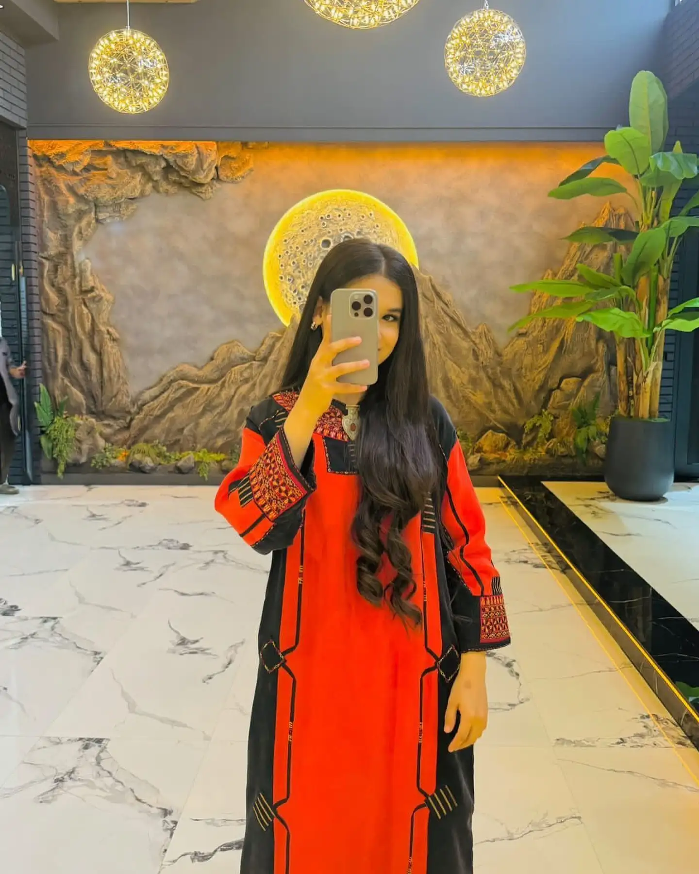 Türkmen fasonlar pombarh fasonlar Fasonlar 2025 fasonlar fason moda modalar Bezen bezen Türkmen fasonlar 2026 Türkmen fasonlar 2025 Türkmen fasonlar 2024 Türkmen fasonlar 2023 turkmenistan türkmenistan turkmen türkmen ashgabat  asgabat aşgabat balkan mary lebap dashoguz dasoguz daşoguz pombarh ponbarhat gulyupek gülýüpek stapel ştapel Gralan Çüýdeşen Abaýa Gadymy Krep Gurultaý 	Keteni Ýüpek Şifon Gipýur Lyon Welwet Atlas Kaşemir Streýç Suzana Ştapel Gülýüpek Pombarh Ýupka Gursakça Aksesuarlar Palto Penjek Okuw eşik Fata Sport eşik Uniforma Nakidka Öýme Şarf kompýuter ýaka ýaglyk Arenda köýnek 2nji el köýnek Taýyn köýnek Matalar Milli lybas milli lybaslar Toý köýnek Toý köýnekler toy koynek toy koynekler gundelik koynekler Gündelik	 
 köýnekler fata koynek Modern taze fason Eskiz koynektm turkmenkoynek türkmenkoynek fason moda moda fasonlar Iş eşik el iş	sada	ýakaly ýakasyz	keşdeli biserli	ýeňli giň nagyşly ýüregi açyk stoýka ýaka ýanly kombinasiýa 	zerli üsti aşak guşakly seçekli gysga ýeňli Gülýüpek  el iş, ýakaly  Gara, Gyzyl