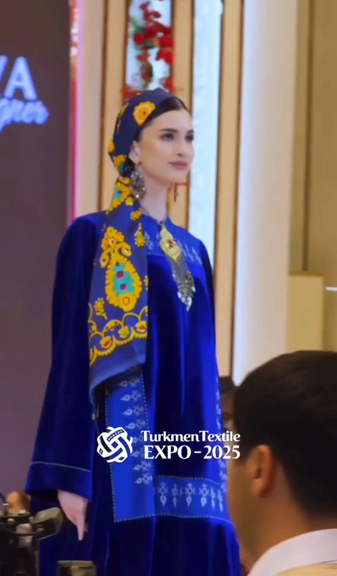 Türkmen fasonlar pombarh fasonlar Fasonlar 2025 fasonlar fason moda modalar Bezen bezen Türkmen fasonlar 2026 Türkmen fasonlar 2025 Türkmen fasonlar 2024 Türkmen fasonlar 2023 turkmenistan türkmenistan turkmen türkmen ashgabat  asgabat aşgabat balkan mary lebap dashoguz dasoguz daşoguz pombarh ponbarhat gulyupek gülýüpek stapel ştapel Gralan Çüýdeşen Abaýa Gadymy Krep Gurultaý 	Keteni Ýüpek Şifon Gipýur Lyon Welwet Atlas Kaşemir Streýç Suzana Ştapel Gülýüpek Pombarh Ýupka Gursakça Aksesuarlar Palto Penjek Okuw eşik Fata Sport eşik Uniforma Nakidka Öýme Şarf kompýuter ýaka ýaglyk Arenda köýnek 2nji el köýnek Taýyn köýnek Matalar Milli lybas milli lybaslar Toý köýnek Toý köýnekler toy koynek toy koynekler gundelik koynekler Gündelik	 
 köýnekler fata koynek Modern taze fason Eskiz koynektm turkmenkoynek türkmenkoynek fason moda moda fasonlar Iş eşik el iş	sada	ýakaly ýakasyz	keşdeli biserli	ýeňli giň nagyşly ýüregi açyk stoýka ýaka ýanly kombinasiýa 	zerli üsti aşak guşakly seçekli gysga ýeňli Panbarhat (Pombarh) Modern TürkmenTextile Expo 2025 26-35 Goýy-gök yaz, gysh