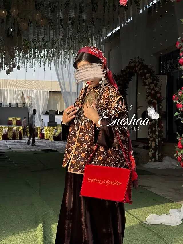 Türkmen fasonlar pombarh fasonlar Fasonlar 2025 fasonlar fason moda modalar Bezen bezen Türkmen fasonlar 2026 Türkmen fasonlar 2025 Türkmen fasonlar 2024 Türkmen fasonlar 2023 turkmenistan türkmenistan turkmen türkmen ashgabat  asgabat aşgabat balkan mary lebap dashoguz dasoguz daşoguz pombarh ponbarhat gulyupek gülýüpek stapel ştapel Gralan Çüýdeşen Abaýa Gadymy Krep Gurultaý 	Keteni Ýüpek Şifon Gipýur Lyon Welwet Atlas Kaşemir Streýç Suzana Ştapel Gülýüpek Pombarh Ýupka Gursakça Aksesuarlar Palto Penjek Okuw eşik Fata Sport eşik Uniforma Nakidka Öýme Şarf kompýuter ýaka ýaglyk Arenda köýnek 2nji el köýnek Taýyn köýnek Matalar Milli lybas milli lybaslar Toý köýnek Toý köýnekler toy koynek toy koynekler gundelik koynekler Gündelik	 
 köýnekler fata koynek Modern taze fason Eskiz koynektm turkmenkoynek türkmenkoynek fason moda moda fasonlar Iş eşik el iş	sada	ýakaly ýakasyz	keşdeli biserli	ýeňli giň nagyşly ýüregi açyk stoýka ýaka ýanly kombinasiýa 	zerli üsti aşak guşakly seçekli gysga ýeňli 