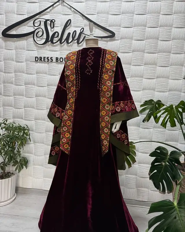 Türkmen fasonlar pombarh fasonlar Fasonlar 2025 fasonlar fason moda modalar Bezen bezen Türkmen fasonlar 2026 Türkmen fasonlar 2025 Türkmen fasonlar 2024 Türkmen fasonlar 2023 turkmenistan türkmenistan turkmen türkmen ashgabat  asgabat aşgabat balkan mary lebap dashoguz dasoguz daşoguz pombarh ponbarhat gulyupek gülýüpek stapel ştapel Gralan Çüýdeşen Abaýa Gadymy Krep Gurultaý 	Keteni Ýüpek Şifon Gipýur Lyon Welwet Atlas Kaşemir Streýç Suzana Ştapel Gülýüpek Pombarh Ýupka Gursakça Aksesuarlar Palto Penjek Okuw eşik Fata Sport eşik Uniforma Nakidka Öýme Şarf kompýuter ýaka ýaglyk Arenda köýnek 2nji el köýnek Taýyn köýnek Matalar Milli lybas milli lybaslar Toý köýnek Toý köýnekler toy koynek toy koynekler gundelik koynekler Gündelik	 
 köýnekler fata koynek Modern taze fason Eskiz koynektm turkmenkoynek türkmenkoynek fason moda moda fasonlar Iş eşik el iş	sada	ýakaly ýakasyz	keşdeli biserli	ýeňli giň nagyşly ýüregi açyk stoýka ýaka ýanly kombinasiýa 	zerli üsti aşak guşakly seçekli gysga ýeňli Keteni, Panbarhat (Pombarh) Toý köýnek el iş, biserli, ýeňli, giň, kombinasiýa 26-35, 35+ Goýy-gyzyl yaz, gysh