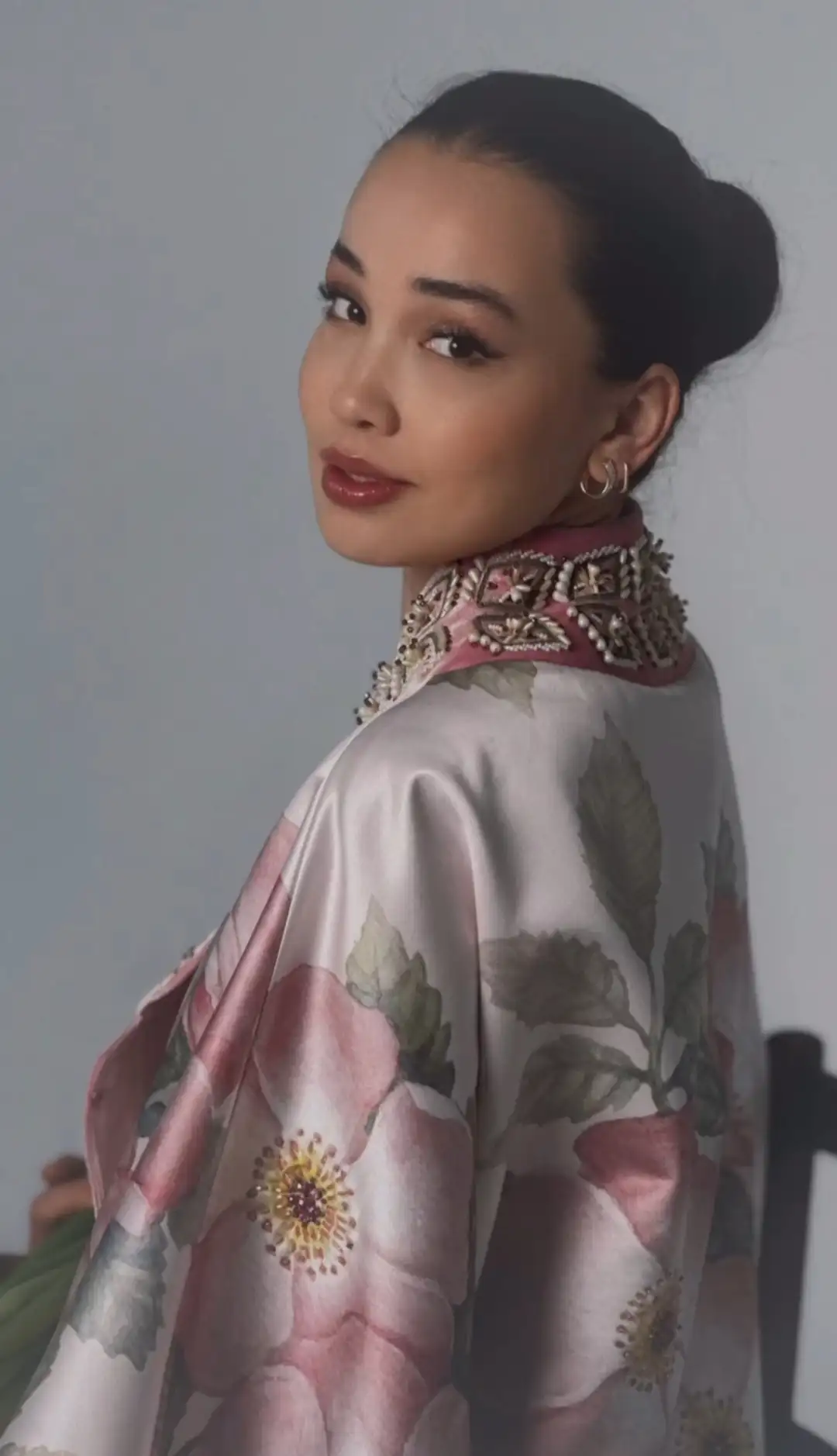 Türkmen fasonlar pombarh fasonlar Fasonlar 2025 fasonlar fason moda modalar Bezen bezen Türkmen fasonlar 2026 Türkmen fasonlar 2025 Türkmen fasonlar 2024 Türkmen fasonlar 2023 turkmenistan türkmenistan turkmen türkmen ashgabat  asgabat aşgabat balkan mary lebap dashoguz dasoguz daşoguz pombarh ponbarhat gulyupek gülýüpek stapel ştapel Gralan Çüýdeşen Abaýa Gadymy Krep Gurultaý 	Keteni Ýüpek Şifon Gipýur Lyon Welwet Atlas Kaşemir Streýç Suzana Ştapel Gülýüpek Pombarh Ýupka Gursakça Aksesuarlar Palto Penjek Okuw eşik Fata Sport eşik Uniforma Nakidka Öýme Şarf kompýuter ýaka ýaglyk Arenda köýnek 2nji el köýnek Taýyn köýnek Matalar Milli lybas milli lybaslar Toý köýnek Toý köýnekler toy koynek toy koynekler gundelik koynekler Gündelik	 
 köýnekler fata koynek Modern taze fason Eskiz koynektm turkmenkoynek türkmenkoynek fason moda moda fasonlar Iş eşik el iş	sada	ýakaly ýakasyz	keşdeli biserli	ýeňli giň nagyşly ýüregi açyk stoýka ýaka ýanly kombinasiýa 	zerli üsti aşak guşakly seçekli gysga ýeňli Şifon, Şantu Modern ýakasyz, gysga ýeňli, giň 17-25, 26-35 Gülgüne yaz, tomus