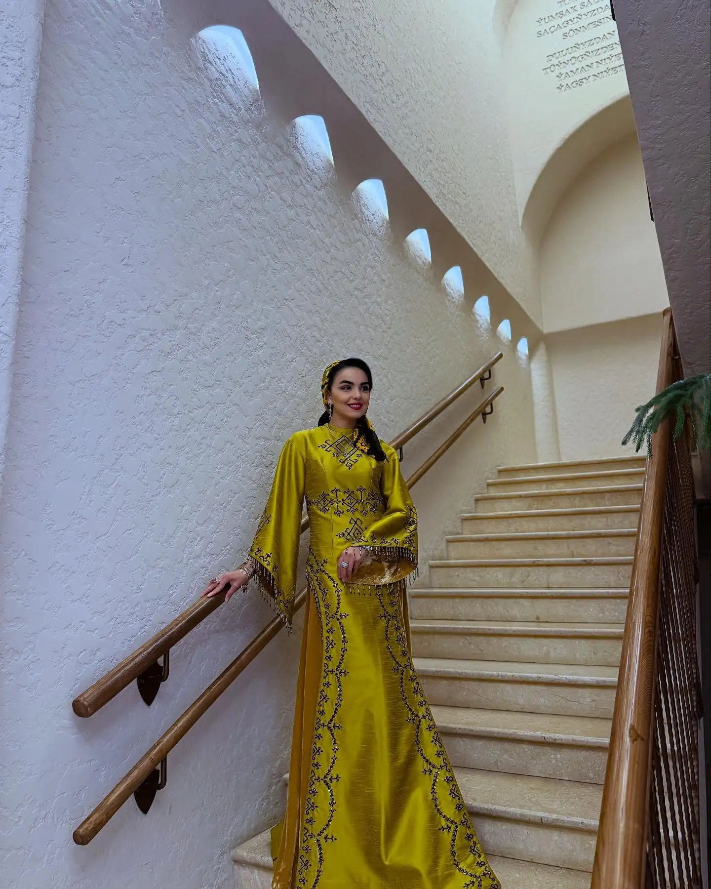 Türkmen fasonlar pombarh fasonlar Fasonlar 2025 fasonlar fason moda modalar Bezen bezen Türkmen fasonlar 2026 Türkmen fasonlar 2025 Türkmen fasonlar 2024 Türkmen fasonlar 2023 turkmenistan türkmenistan turkmen türkmen ashgabat  asgabat aşgabat balkan mary lebap dashoguz dasoguz daşoguz pombarh ponbarhat gulyupek gülýüpek stapel ştapel Gralan Çüýdeşen Abaýa Gadymy Krep Gurultaý 	Keteni Ýüpek Şifon Gipýur Lyon Welwet Atlas Kaşemir Streýç Suzana Ştapel Gülýüpek Pombarh Ýupka Gursakça Aksesuarlar Palto Penjek Okuw eşik Fata Sport eşik Uniforma Nakidka Öýme Şarf kompýuter ýaka ýaglyk Arenda köýnek 2nji el köýnek Taýyn köýnek Matalar Milli lybas milli lybaslar Toý köýnek Toý köýnekler toy koynek toy koynekler gundelik koynekler Gündelik	 
 köýnekler fata koynek Modern taze fason Eskiz koynektm turkmenkoynek türkmenkoynek fason moda moda fasonlar Iş eşik el iş	sada	ýakaly ýakasyz	keşdeli biserli	ýeňli giň nagyşly ýüregi açyk stoýka ýaka ýanly kombinasiýa 	zerli üsti aşak guşakly seçekli gysga ýeňli Suzana Toý köýnek el iş, ýakasyz, biserli  Sary