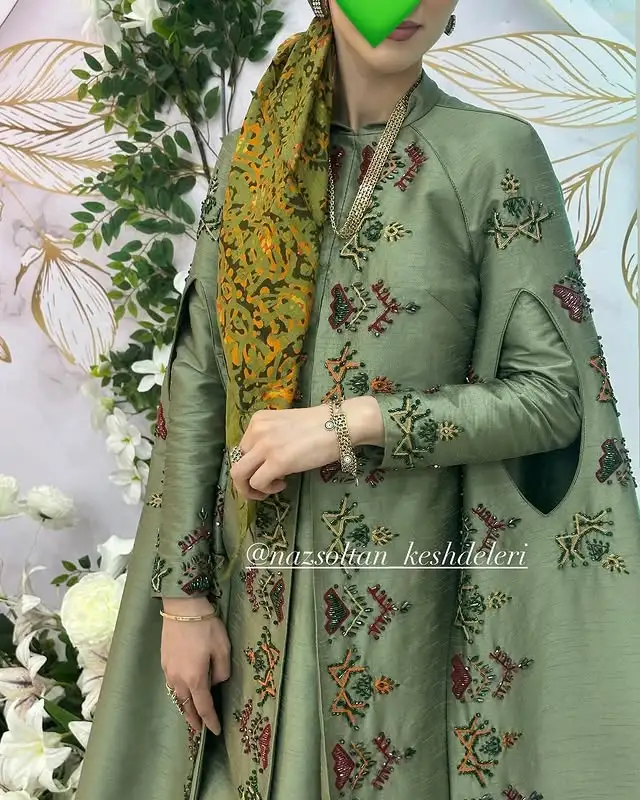 Türkmen fasonlar pombarh fasonlar Fasonlar 2025 fasonlar fason moda modalar Bezen bezen Türkmen fasonlar 2026 Türkmen fasonlar 2025 Türkmen fasonlar 2024 Türkmen fasonlar 2023 turkmenistan türkmenistan turkmen türkmen ashgabat  asgabat aşgabat balkan mary lebap dashoguz dasoguz daşoguz pombarh ponbarhat gulyupek gülýüpek stapel ştapel Gralan Çüýdeşen Abaýa Gadymy Krep Gurultaý 	Keteni Ýüpek Şifon Gipýur Lyon Welwet Atlas Kaşemir Streýç Suzana Ştapel Gülýüpek Pombarh Ýupka Gursakça Aksesuarlar Palto Penjek Okuw eşik Fata Sport eşik Uniforma Nakidka Öýme Şarf kompýuter ýaka ýaglyk Arenda köýnek 2nji el köýnek Taýyn köýnek Matalar Milli lybas milli lybaslar Toý köýnek Toý köýnekler toy koynek toy koynekler gundelik koynekler Gündelik	 
 köýnekler fata koynek Modern taze fason Eskiz koynektm turkmenkoynek türkmenkoynek fason moda moda fasonlar Iş eşik el iş	sada	ýakaly ýakasyz	keşdeli biserli	ýeňli giň nagyşly ýüregi açyk stoýka ýaka ýanly kombinasiýa 	zerli üsti aşak guşakly seçekli gysga ýeňli Şantu Toý köýnek el iş, keşdeli, ýakasyz, ýeňli, giň, nagyşly 26-35, 35+ Haki yaz, guyz