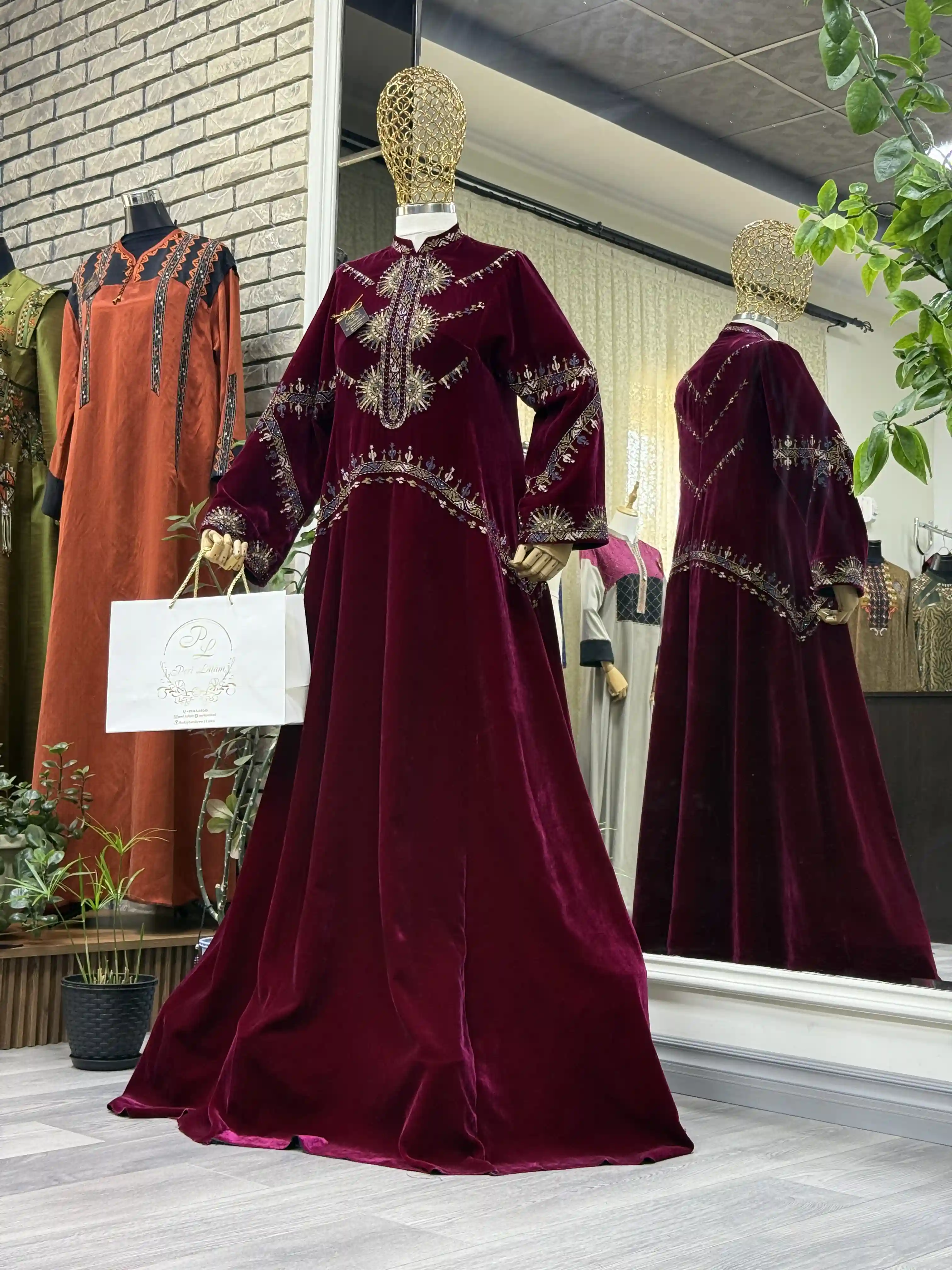 Türkmen fasonlar pombarh fasonlar Fasonlar 2025 fasonlar fason moda modalar Bezen bezen Türkmen fasonlar 2026 Türkmen fasonlar 2025 Türkmen fasonlar 2024 Türkmen fasonlar 2023 turkmenistan türkmenistan turkmen türkmen ashgabat  asgabat aşgabat balkan mary lebap dashoguz dasoguz daşoguz pombarh ponbarhat gulyupek gülýüpek stapel ştapel Gralan Çüýdeşen Abaýa Gadymy Krep Gurultaý 	Keteni Ýüpek Şifon Gipýur Lyon Welwet Atlas Kaşemir Streýç Suzana Ştapel Gülýüpek Pombarh Ýupka Gursakça Aksesuarlar Palto Penjek Okuw eşik Fata Sport eşik Uniforma Nakidka Öýme Şarf kompýuter ýaka ýaglyk Arenda köýnek 2nji el köýnek Taýyn köýnek Matalar Milli lybas milli lybaslar Toý köýnek Toý köýnekler toy koynek toy koynekler gundelik koynekler Gündelik	 
 köýnekler fata koynek Modern taze fason Eskiz koynektm turkmenkoynek türkmenkoynek fason moda moda fasonlar Iş eşik el iş	sada	ýakaly ýakasyz	keşdeli biserli	ýeňli giň nagyşly ýüregi açyk stoýka ýaka ýanly kombinasiýa 	zerli üsti aşak guşakly seçekli gysga ýeňli Panbarhat (Pombarh) Uçurym köýnek el iş, ýakaly, ýeňli, giň 17-25 Goýy-gyzyl guyz