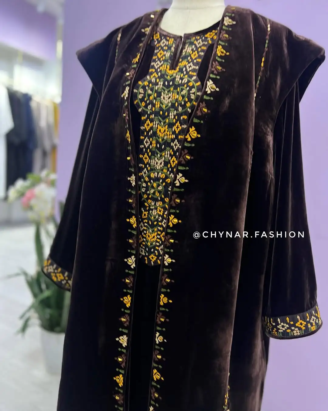 Türkmen fasonlar pombarh fasonlar Fasonlar 2025 fasonlar fason moda modalar Bezen bezen Türkmen fasonlar 2026 Türkmen fasonlar 2025 Türkmen fasonlar 2024 Türkmen fasonlar 2023 turkmenistan türkmenistan turkmen türkmen ashgabat  asgabat aşgabat balkan mary lebap dashoguz dasoguz daşoguz pombarh ponbarhat gulyupek gülýüpek stapel ştapel Gralan Çüýdeşen Abaýa Gadymy Krep Gurultaý 	Keteni Ýüpek Şifon Gipýur Lyon Welwet Atlas Kaşemir Streýç Suzana Ştapel Gülýüpek Pombarh Ýupka Gursakça Aksesuarlar Palto Penjek Okuw eşik Fata Sport eşik Uniforma Nakidka Öýme Şarf kompýuter ýaka ýaglyk Arenda köýnek 2nji el köýnek Taýyn köýnek Matalar Milli lybas milli lybaslar Toý köýnek Toý köýnekler toy koynek toy koynekler gundelik koynekler Gündelik	 
 köýnekler fata koynek Modern taze fason Eskiz koynektm turkmenkoynek türkmenkoynek fason moda moda fasonlar Iş eşik el iş	sada	ýakaly ýakasyz	keşdeli biserli	ýeňli giň nagyşly ýüregi açyk stoýka ýaka ýanly kombinasiýa 	zerli üsti aşak guşakly seçekli gysga ýeňli Panbarhat (Pombarh) Toý köýnek el iş, keşdeli, ýakaly, ýüregi açyk, ýeňli, nagyşly 17-25, 26-35 Goýy-goňur