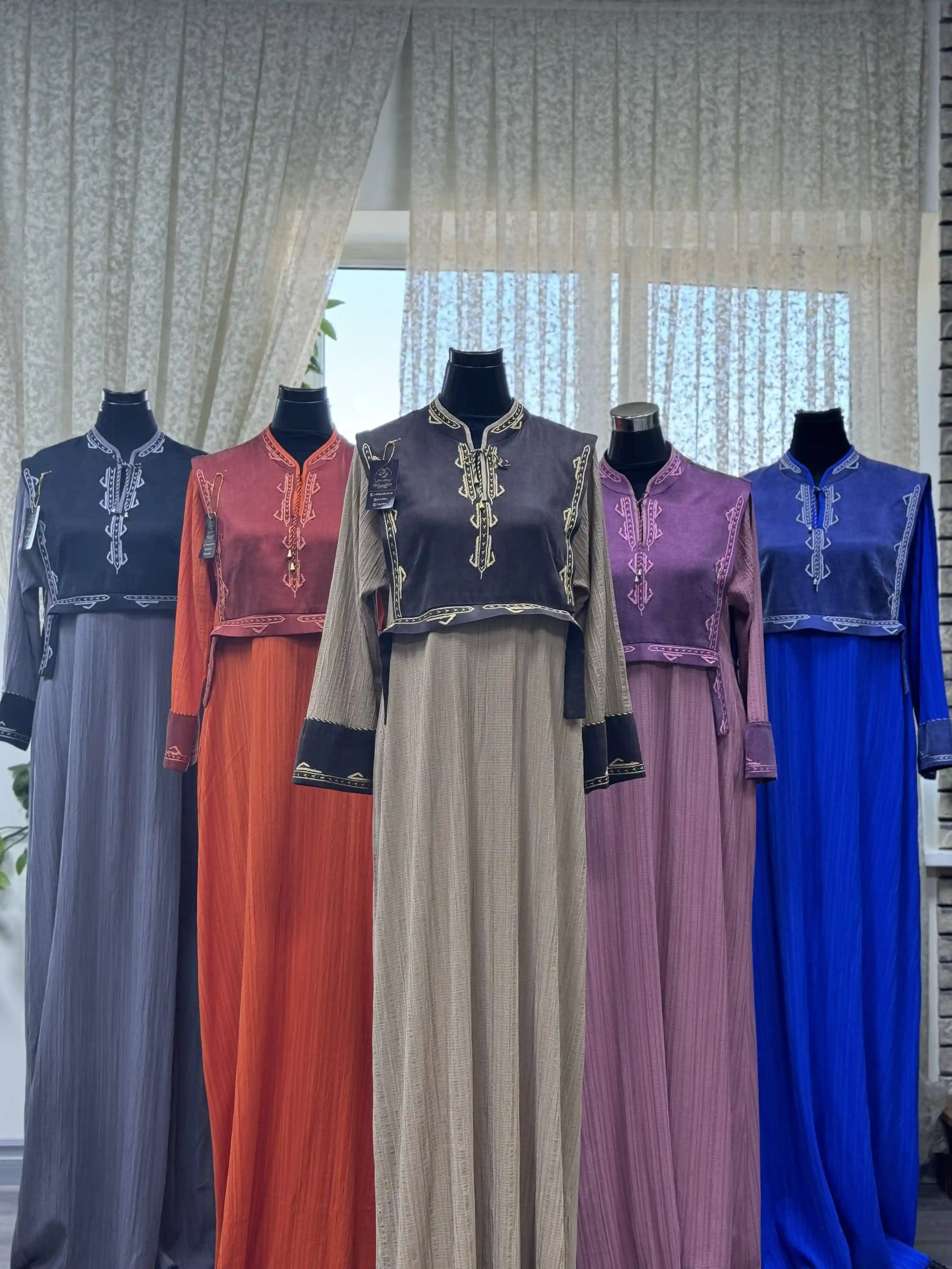 Türkmen fasonlar pombarh fasonlar Fasonlar 2025 fasonlar fason moda modalar Bezen bezen Türkmen fasonlar 2026 Türkmen fasonlar 2025 Türkmen fasonlar 2024 Türkmen fasonlar 2023 turkmenistan türkmenistan turkmen türkmen ashgabat  asgabat aşgabat balkan mary lebap dashoguz dasoguz daşoguz pombarh ponbarhat gulyupek gülýüpek stapel ştapel Gralan Çüýdeşen Abaýa Gadymy Krep Gurultaý 	Keteni Ýüpek Şifon Gipýur Lyon Welwet Atlas Kaşemir Streýç Suzana Ştapel Gülýüpek Pombarh Ýupka Gursakça Aksesuarlar Palto Penjek Okuw eşik Fata Sport eşik Uniforma Nakidka Öýme Şarf kompýuter ýaka ýaglyk Arenda köýnek 2nji el köýnek Taýyn köýnek Matalar Milli lybas milli lybaslar Toý köýnek Toý köýnekler toy koynek toy koynekler gundelik koynekler Gündelik	 
 köýnekler fata koynek Modern taze fason Eskiz koynektm turkmenkoynek türkmenkoynek fason moda moda fasonlar Iş eşik el iş	sada	ýakaly ýakasyz	keşdeli biserli	ýeňli giň nagyşly ýüregi açyk stoýka ýaka ýanly kombinasiýa 	zerli üsti aşak guşakly seçekli gysga ýeňli Lyon Toý köýnek, Gündelik el iş, sada, ýakaly, ýeňli, giň 17-25, 26-35 Gök, Wizon, Gülgüne, Benewşe, Mämişi