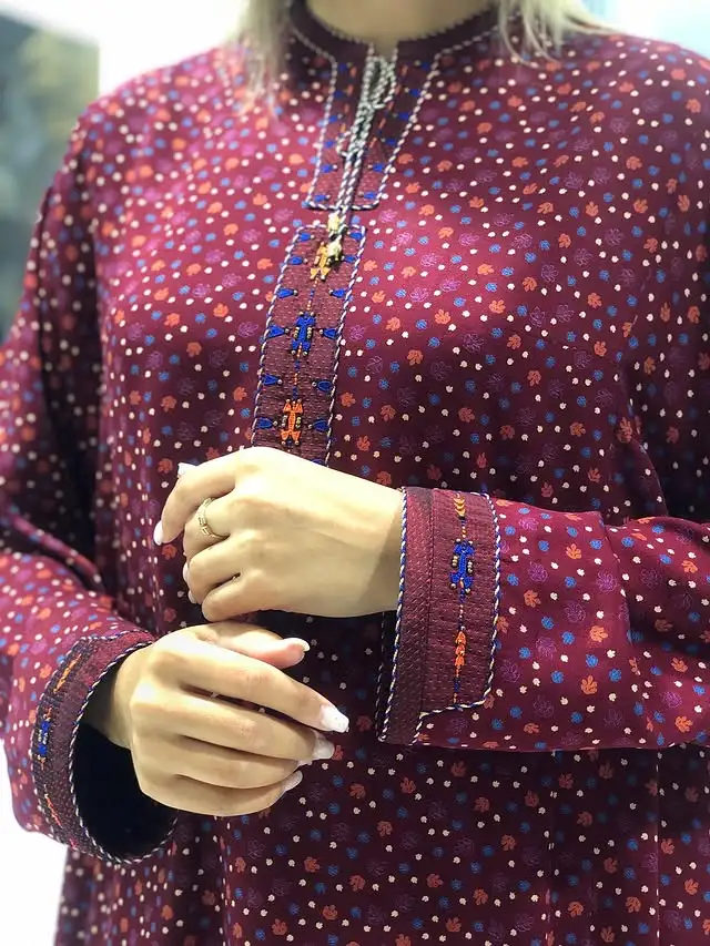 Türkmen fasonlar pombarh fasonlar Fasonlar 2025 fasonlar fason moda modalar Bezen bezen Türkmen fasonlar 2026 Türkmen fasonlar 2025 Türkmen fasonlar 2024 Türkmen fasonlar 2023 turkmenistan türkmenistan turkmen türkmen ashgabat  asgabat aşgabat balkan mary lebap dashoguz dasoguz daşoguz pombarh ponbarhat gulyupek gülýüpek stapel ştapel Gralan Çüýdeşen Abaýa Gadymy Krep Gurultaý 	Keteni Ýüpek Şifon Gipýur Lyon Welwet Atlas Kaşemir Streýç Suzana Ştapel Gülýüpek Pombarh Ýupka Gursakça Aksesuarlar Palto Penjek Okuw eşik Fata Sport eşik Uniforma Nakidka Öýme Şarf kompýuter ýaka ýaglyk Arenda köýnek 2nji el köýnek Taýyn köýnek Matalar Milli lybas milli lybaslar Toý köýnek Toý köýnekler toy koynek toy koynekler gundelik koynekler Gündelik	 
 köýnekler fata koynek Modern taze fason Eskiz koynektm turkmenkoynek türkmenkoynek fason moda moda fasonlar Iş eşik el iş	sada	ýakaly ýakasyz	keşdeli biserli	ýeňli giň nagyşly ýüregi açyk stoýka ýaka ýanly kombinasiýa 	zerli üsti aşak guşakly seçekli gysga ýeňli Ştapel, Gülýüpek Gündelik el iş, keşdeli, ýeňli, giň, nagyşly 26-35 Goýy-gyzyl yaz, tomus, guyz