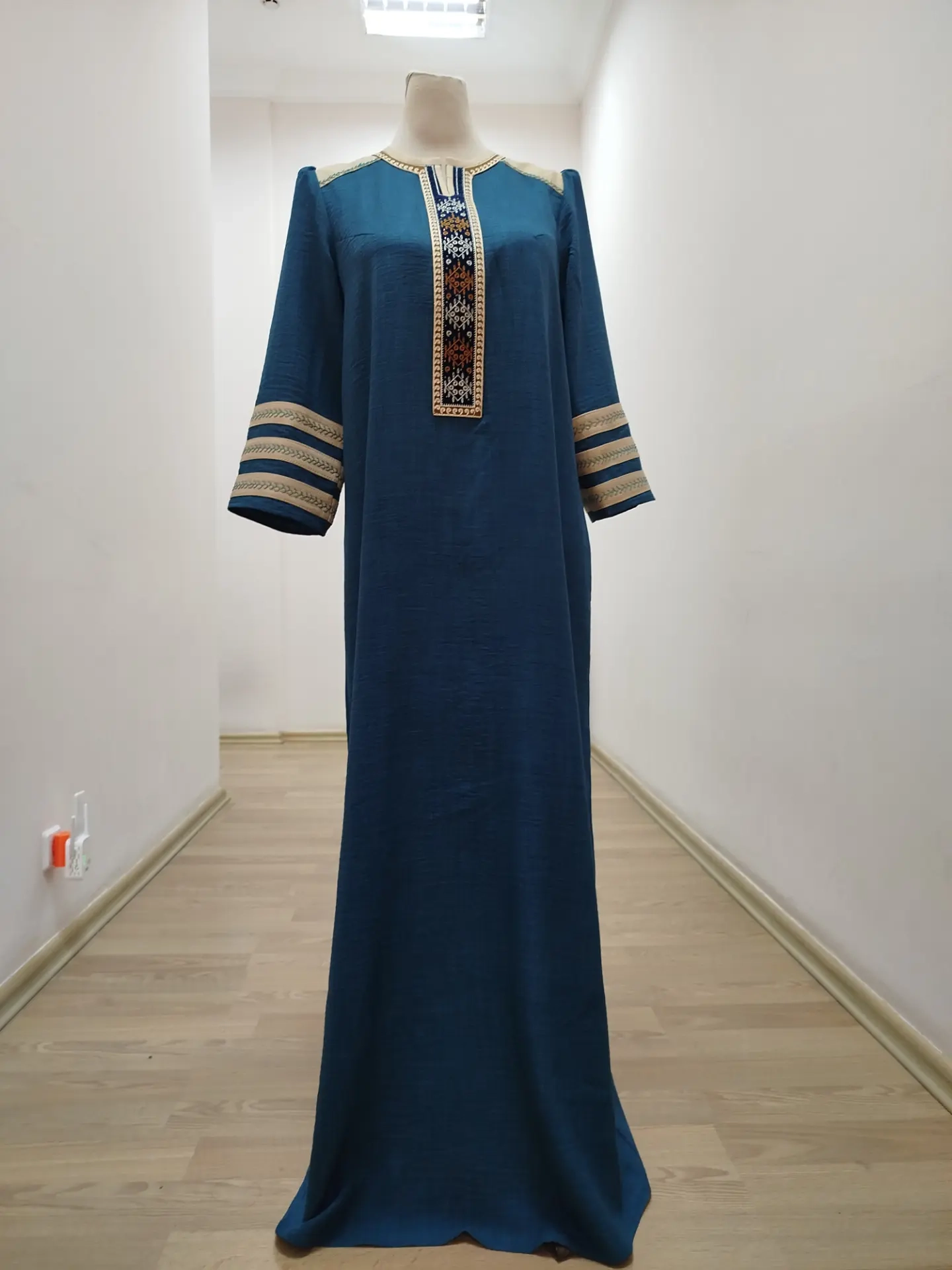 Türkmen fasonlar pombarh fasonlar Fasonlar 2025 fasonlar fason moda modalar Bezen bezen Türkmen fasonlar 2026 Türkmen fasonlar 2025 Türkmen fasonlar 2024 Türkmen fasonlar 2023 turkmenistan türkmenistan turkmen türkmen ashgabat  asgabat aşgabat balkan mary lebap dashoguz dasoguz daşoguz pombarh ponbarhat gulyupek gülýüpek stapel ştapel Gralan Çüýdeşen Abaýa Gadymy Krep Gurultaý 	Keteni Ýüpek Şifon Gipýur Lyon Welwet Atlas Kaşemir Streýç Suzana Ştapel Gülýüpek Pombarh Ýupka Gursakça Aksesuarlar Palto Penjek Okuw eşik Fata Sport eşik Uniforma Nakidka Öýme Şarf kompýuter ýaka ýaglyk Arenda köýnek 2nji el köýnek Taýyn köýnek Matalar Milli lybas milli lybaslar Toý köýnek Toý köýnekler toy koynek toy koynekler gundelik koynekler Gündelik	 
 köýnekler fata koynek Modern taze fason Eskiz koynektm turkmenkoynek türkmenkoynek fason moda moda fasonlar Iş eşik el iş	sada	ýakaly ýakasyz	keşdeli biserli	ýeňli giň nagyşly ýüregi açyk stoýka ýaka ýanly kombinasiýa 	zerli üsti aşak guşakly seçekli gysga ýeňli Lyon Gündelik ýanly    Taýyn köýnek