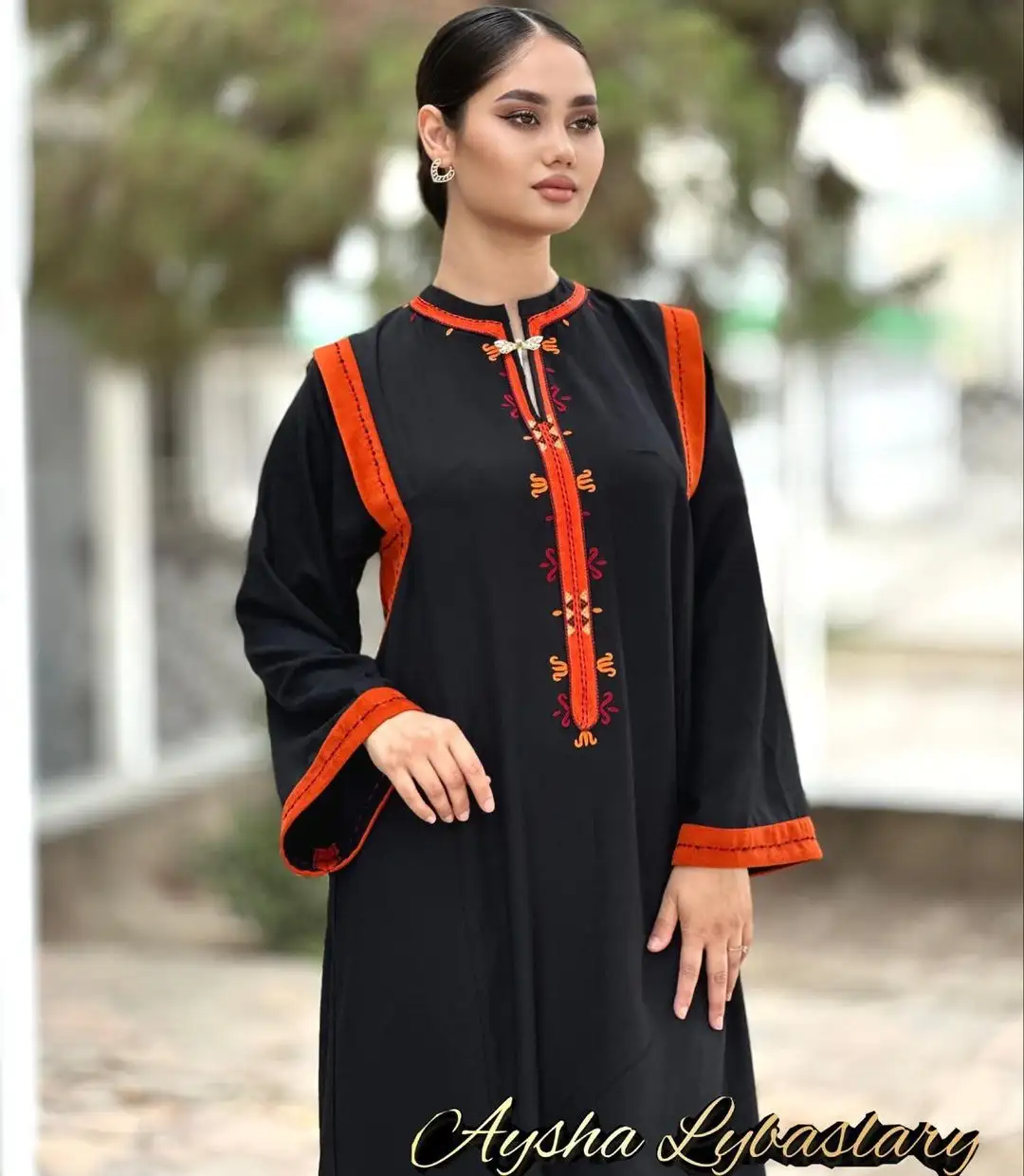 Türkmen fasonlar pombarh fasonlar Fasonlar 2025 fasonlar fason moda modalar Bezen bezen Türkmen fasonlar 2026 Türkmen fasonlar 2025 Türkmen fasonlar 2024 Türkmen fasonlar 2023 turkmenistan türkmenistan turkmen türkmen ashgabat  asgabat aşgabat balkan mary lebap dashoguz dasoguz daşoguz pombarh ponbarhat gulyupek gülýüpek stapel ştapel Gralan Çüýdeşen Abaýa Gadymy Krep Gurultaý 	Keteni Ýüpek Şifon Gipýur Lyon Welwet Atlas Kaşemir Streýç Suzana Ştapel Gülýüpek Pombarh Ýupka Gursakça Aksesuarlar Palto Penjek Okuw eşik Fata Sport eşik Uniforma Nakidka Öýme Şarf kompýuter ýaka ýaglyk Arenda köýnek 2nji el köýnek Taýyn köýnek Matalar Milli lybas milli lybaslar Toý köýnek Toý köýnekler toy koynek toy koynekler gundelik koynekler Gündelik	 
 köýnekler fata koynek Modern taze fason Eskiz koynektm turkmenkoynek türkmenkoynek fason moda moda fasonlar Iş eşik el iş	sada	ýakaly ýakasyz	keşdeli biserli	ýeňli giň nagyşly ýüregi açyk stoýka ýaka ýanly kombinasiýa 	zerli üsti aşak guşakly seçekli gysga ýeňli Lyon Gündelik sada  Gara, Mämişi  Taýyn köýnek