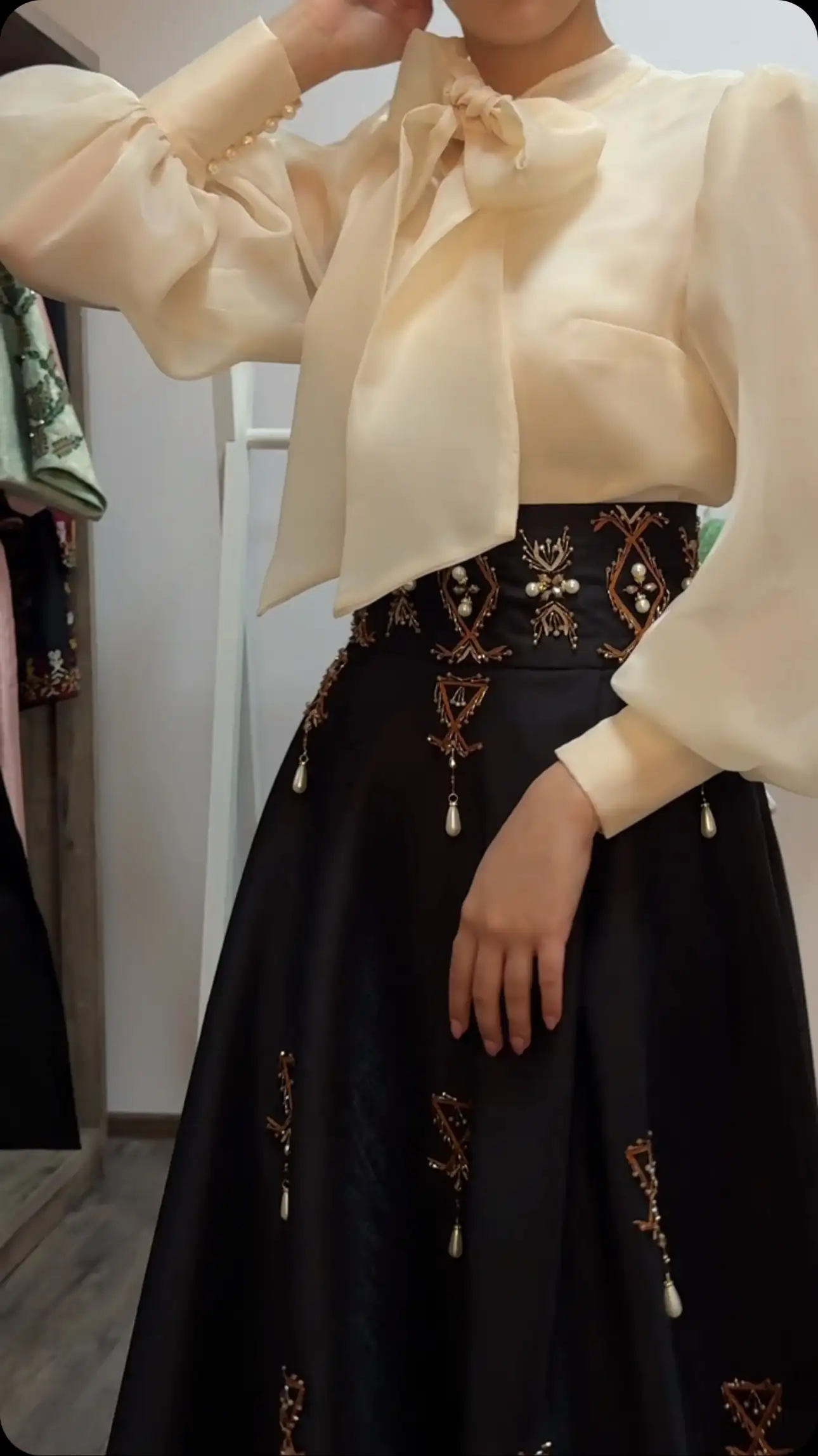 Türkmen fasonlar pombarh fasonlar Fasonlar 2025 fasonlar fason moda modalar Bezen bezen Türkmen fasonlar 2026 Türkmen fasonlar 2025 Türkmen fasonlar 2024 Türkmen fasonlar 2023 turkmenistan türkmenistan turkmen türkmen ashgabat  asgabat aşgabat balkan mary lebap dashoguz dasoguz daşoguz pombarh ponbarhat gulyupek gülýüpek stapel ştapel Gralan Çüýdeşen Abaýa Gadymy Krep Gurultaý 	Keteni Ýüpek Şifon Gipýur Lyon Welwet Atlas Kaşemir Streýç Suzana Ştapel Gülýüpek Pombarh Ýupka Gursakça Aksesuarlar Palto Penjek Okuw eşik Fata Sport eşik Uniforma Nakidka Öýme Şarf kompýuter ýaka ýaglyk Arenda köýnek 2nji el köýnek Taýyn köýnek Matalar Milli lybas milli lybaslar Toý köýnek Toý köýnekler toy koynek toy koynekler gundelik koynekler Gündelik	 
 köýnekler fata koynek Modern taze fason Eskiz koynektm turkmenkoynek türkmenkoynek fason moda moda fasonlar Iş eşik el iş	sada	ýakaly ýakasyz	keşdeli biserli	ýeňli giň nagyşly ýüregi açyk stoýka ýaka ýanly kombinasiýa 	zerli üsti aşak guşakly seçekli gysga ýeňli Şifon Toý köýnek el iş