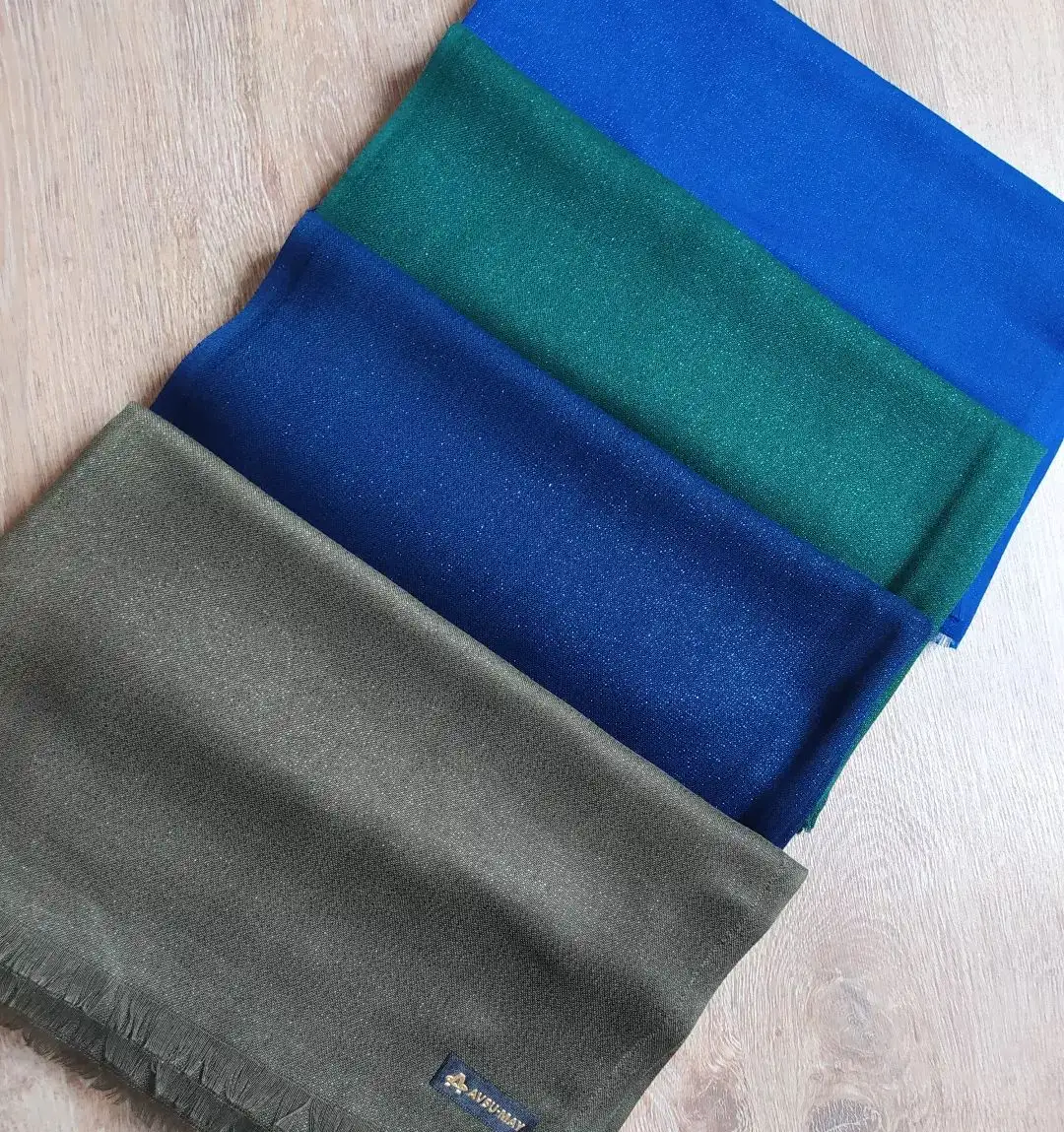 Türkmen fasonlar pombarh fasonlar Fasonlar 2025 fasonlar fason moda modalar Bezen bezen Türkmen fasonlar 2026 Türkmen fasonlar 2025 Türkmen fasonlar 2024 Türkmen fasonlar 2023 turkmenistan türkmenistan turkmen türkmen ashgabat  asgabat aşgabat balkan mary lebap dashoguz dasoguz daşoguz pombarh ponbarhat gulyupek gülýüpek stapel ştapel Gralan Çüýdeşen Abaýa Gadymy Krep Gurultaý 	Keteni Ýüpek Şifon Gipýur Lyon Welwet Atlas Kaşemir Streýç Suzana Ştapel Gülýüpek Pombarh Ýupka Gursakça Aksesuarlar Palto Penjek Okuw eşik Fata Sport eşik Uniforma Nakidka Öýme Şarf kompýuter ýaka ýaglyk Arenda köýnek 2nji el köýnek Taýyn köýnek Matalar Milli lybas milli lybaslar Toý köýnek Toý köýnekler toy koynek toy koynekler gundelik koynekler Gündelik	 
 köýnekler fata koynek Modern taze fason Eskiz koynektm turkmenkoynek türkmenkoynek fason moda moda fasonlar Iş eşik el iş	sada	ýakaly ýakasyz	keşdeli biserli	ýeňli giň nagyşly ýüregi açyk stoýka ýaka ýanly kombinasiýa 	zerli üsti aşak guşakly seçekli gysga ýeňli zerli  Benewşe, Goýy-gök, Goýy-ýaşyl  ýaglyk, Şarf